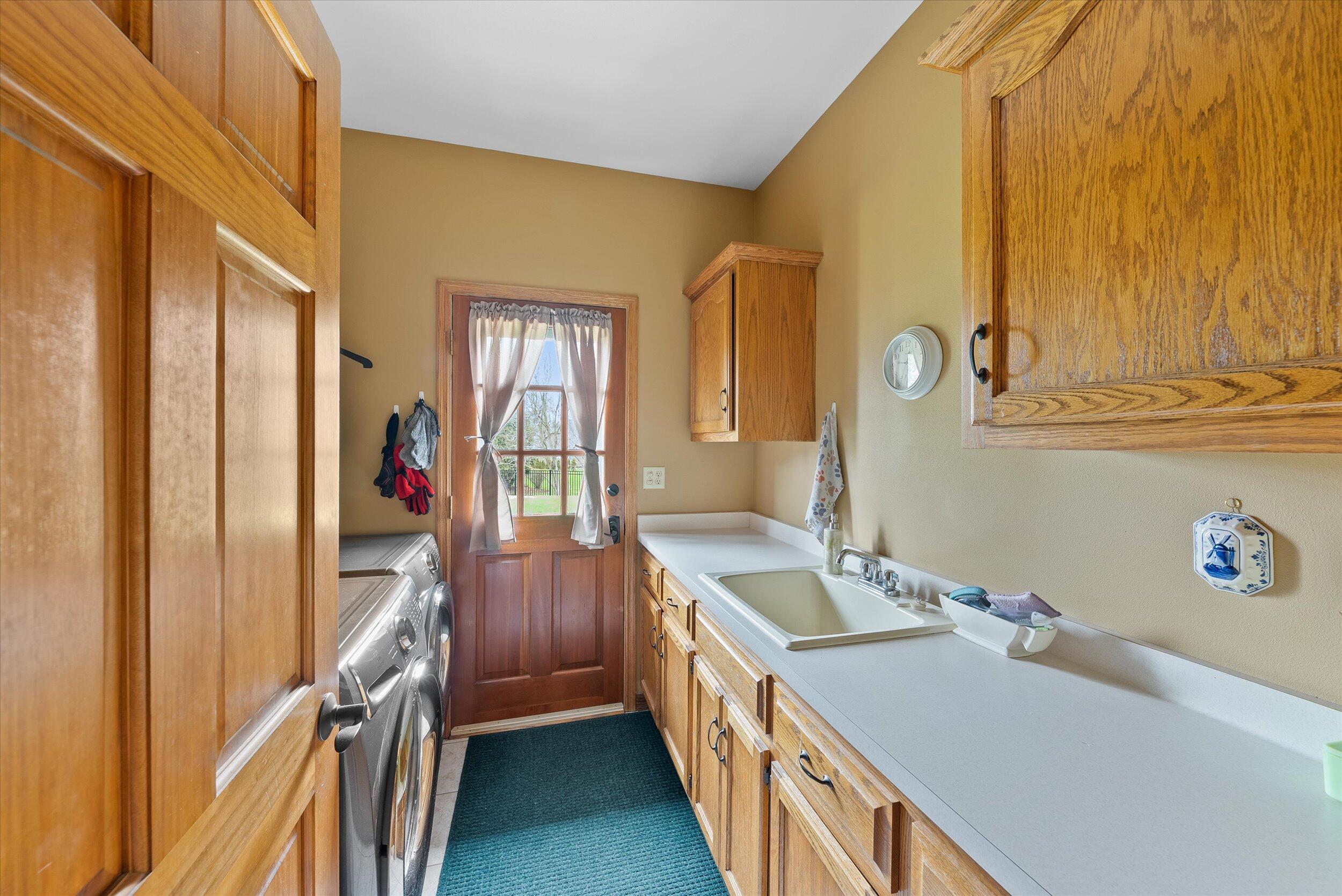 1360 Dove Ln