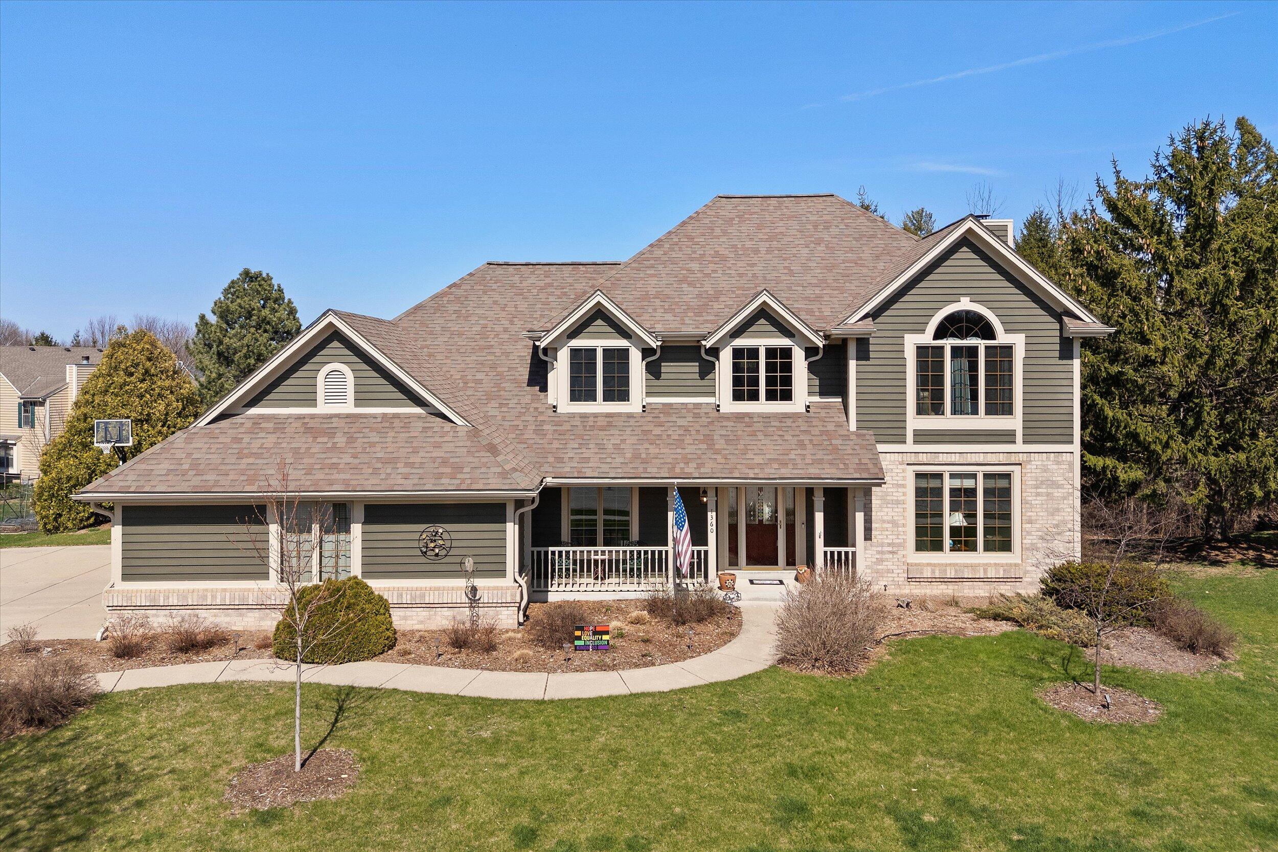 1360 Dove Ln