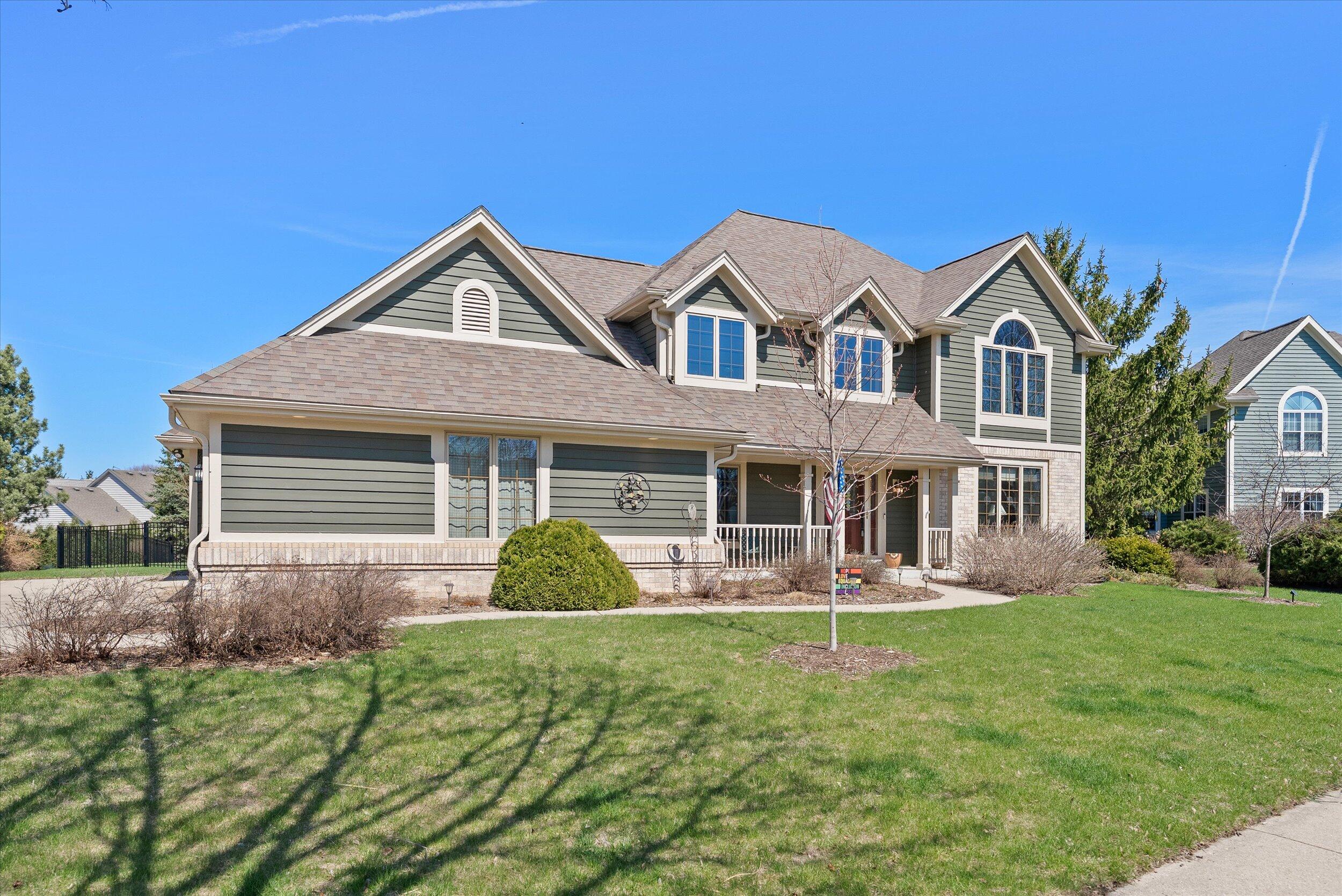 1360 Dove Ln