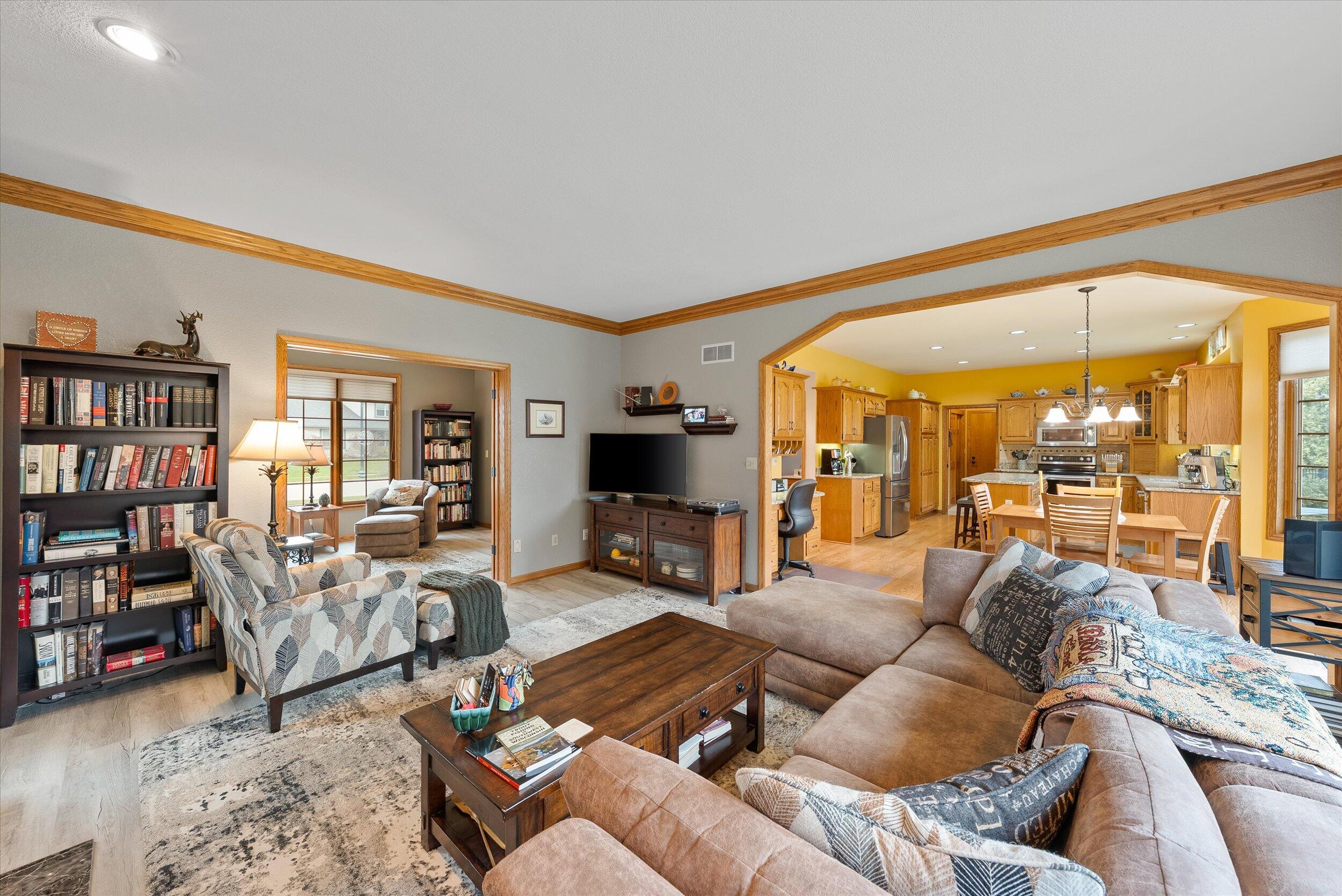 1360 Dove Ln