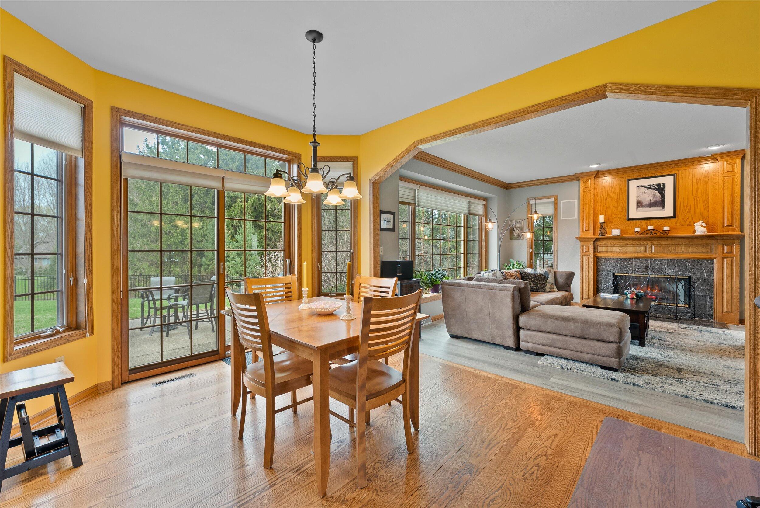 1360 Dove Ln