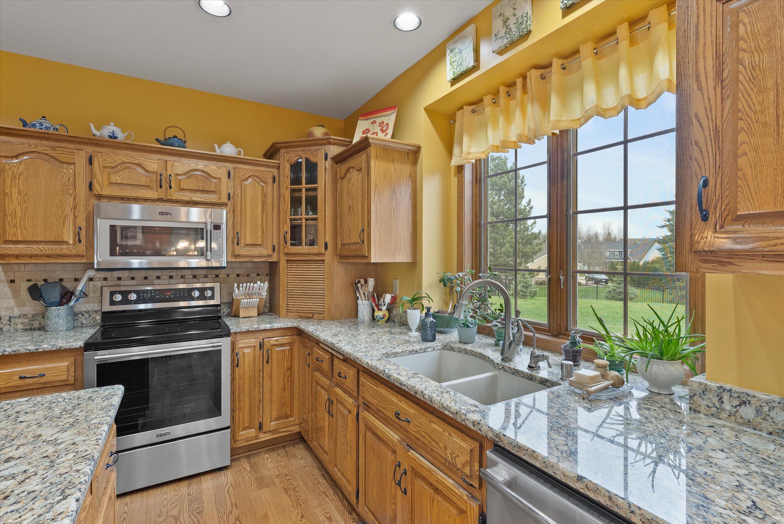 1360 Dove Ln