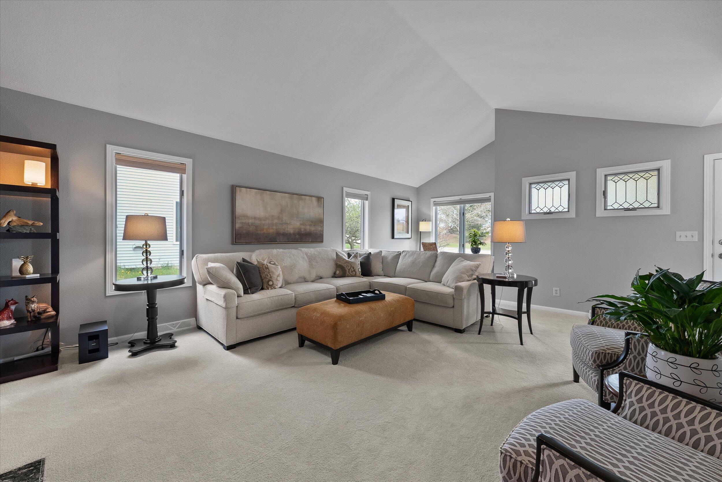 W68N159 Evergreen Blvd