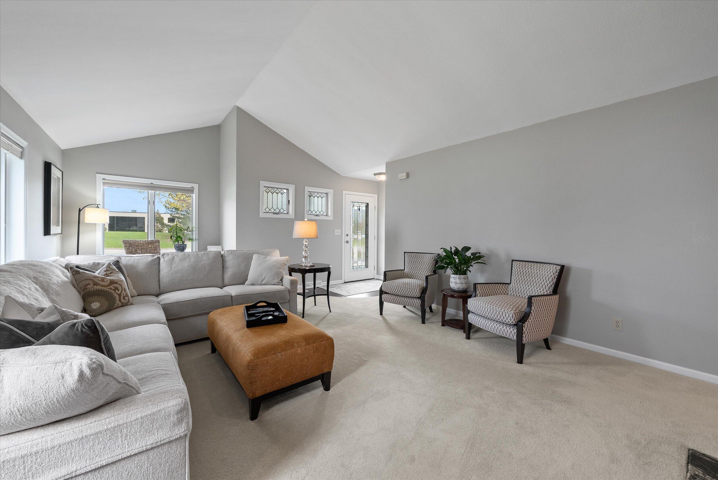 W68N159 Evergreen Blvd