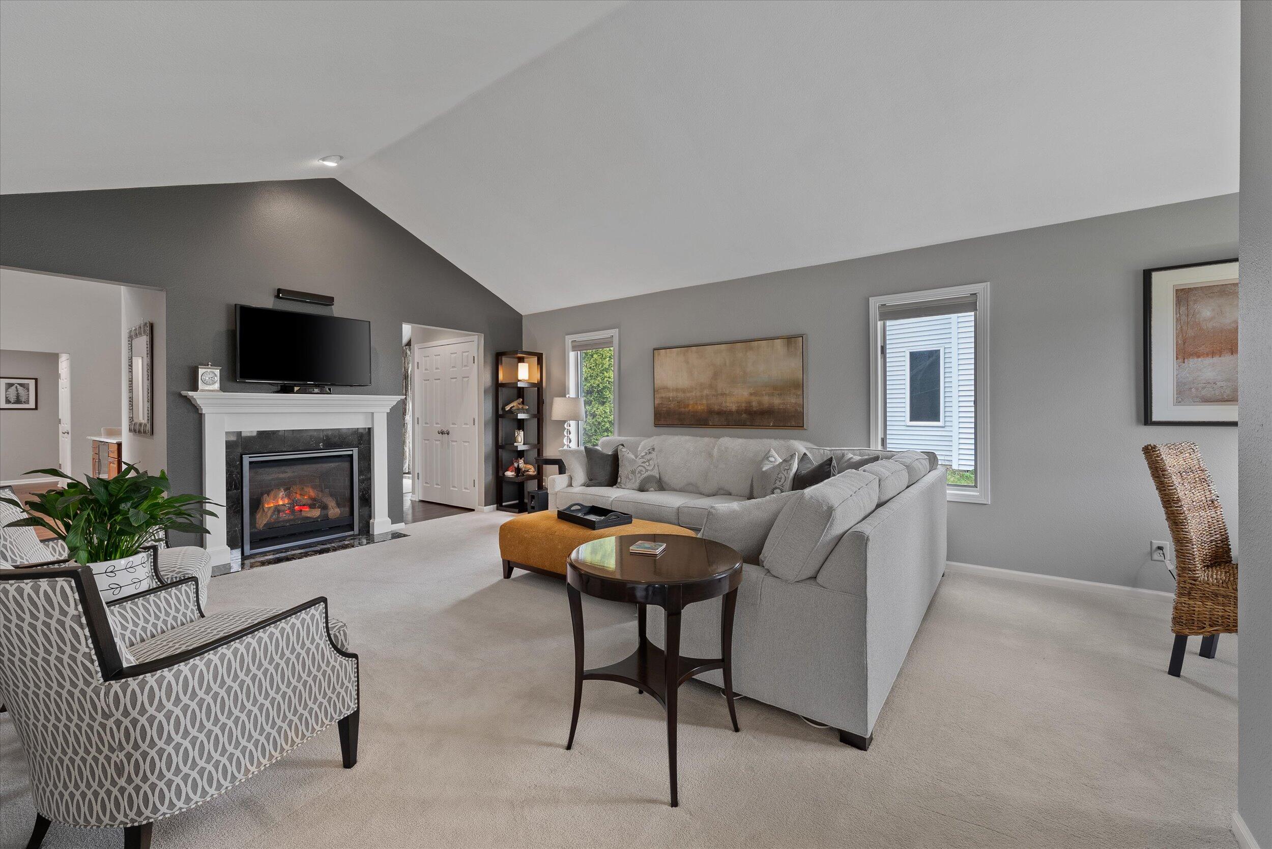 W68N159 Evergreen Blvd
