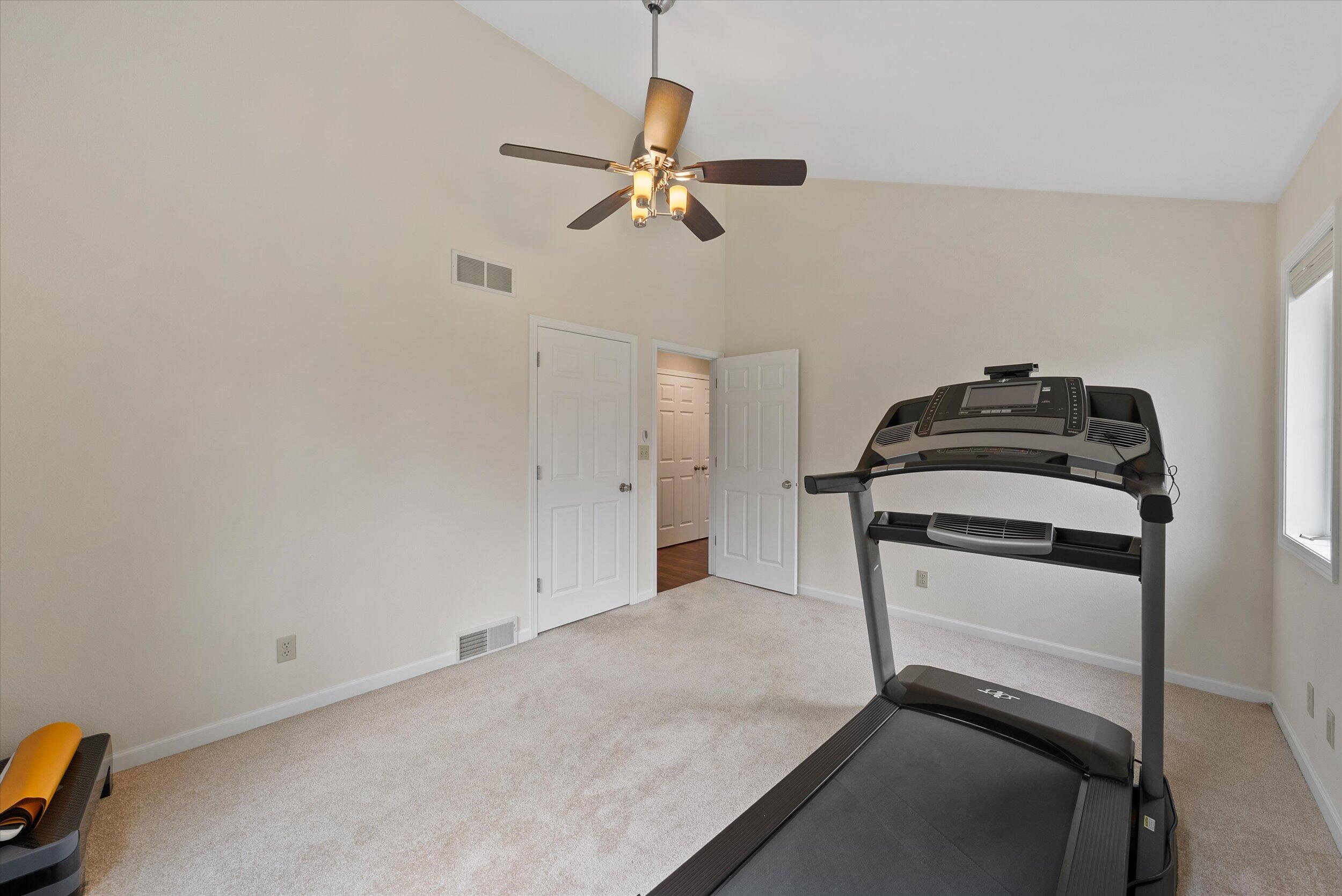 W68N159 Evergreen Blvd