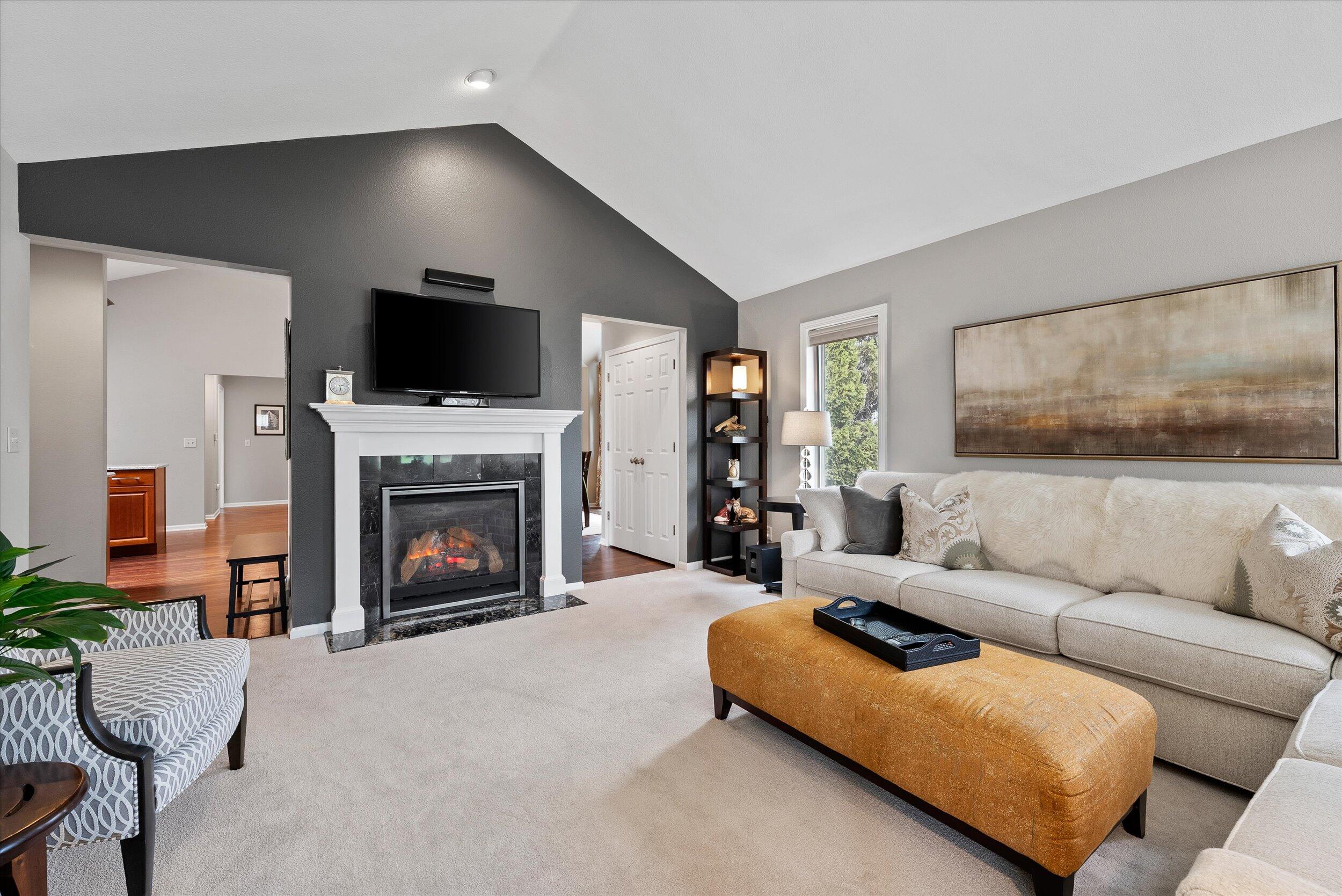 W68N159 Evergreen Blvd