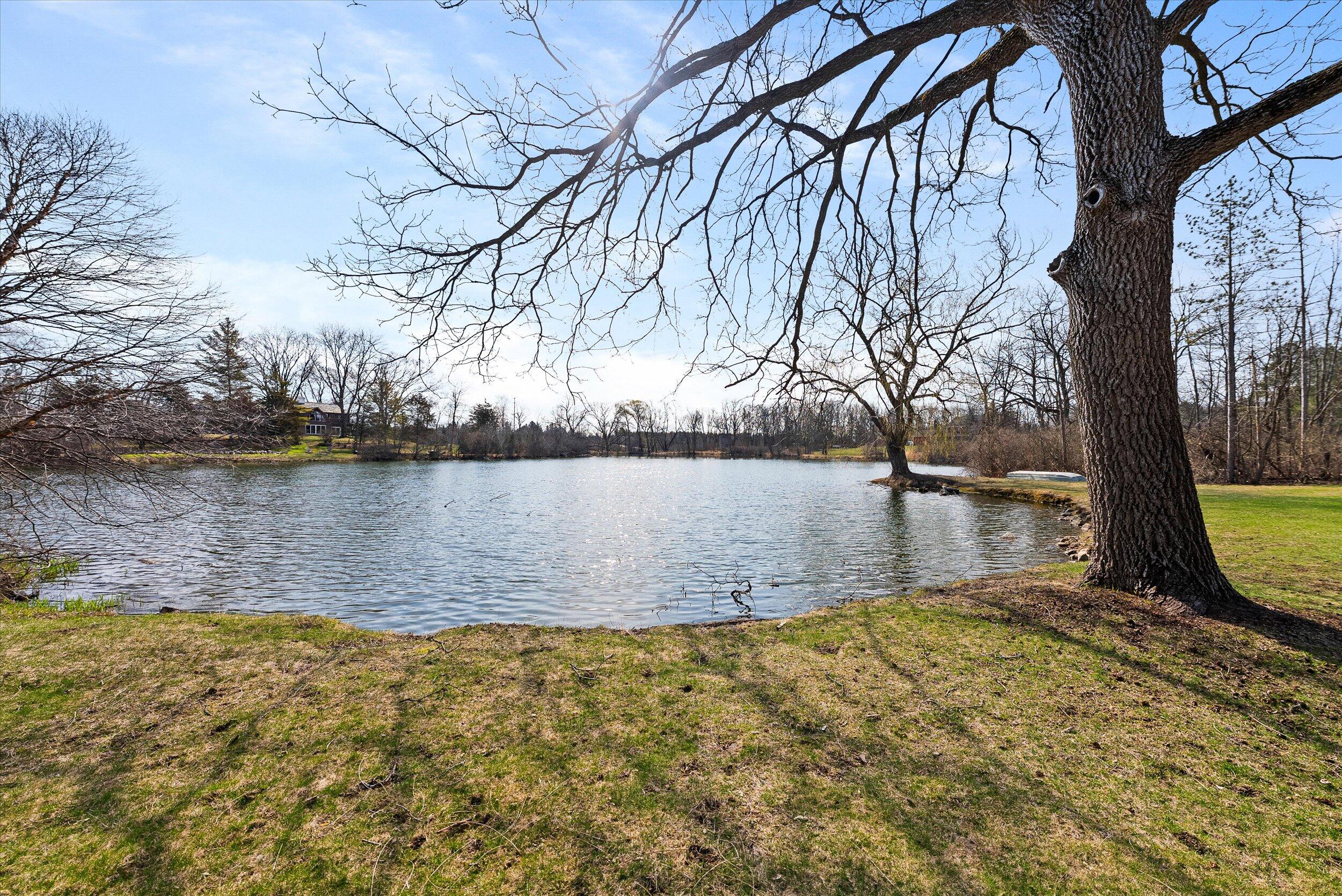 8704 W Bonniwell Rd
