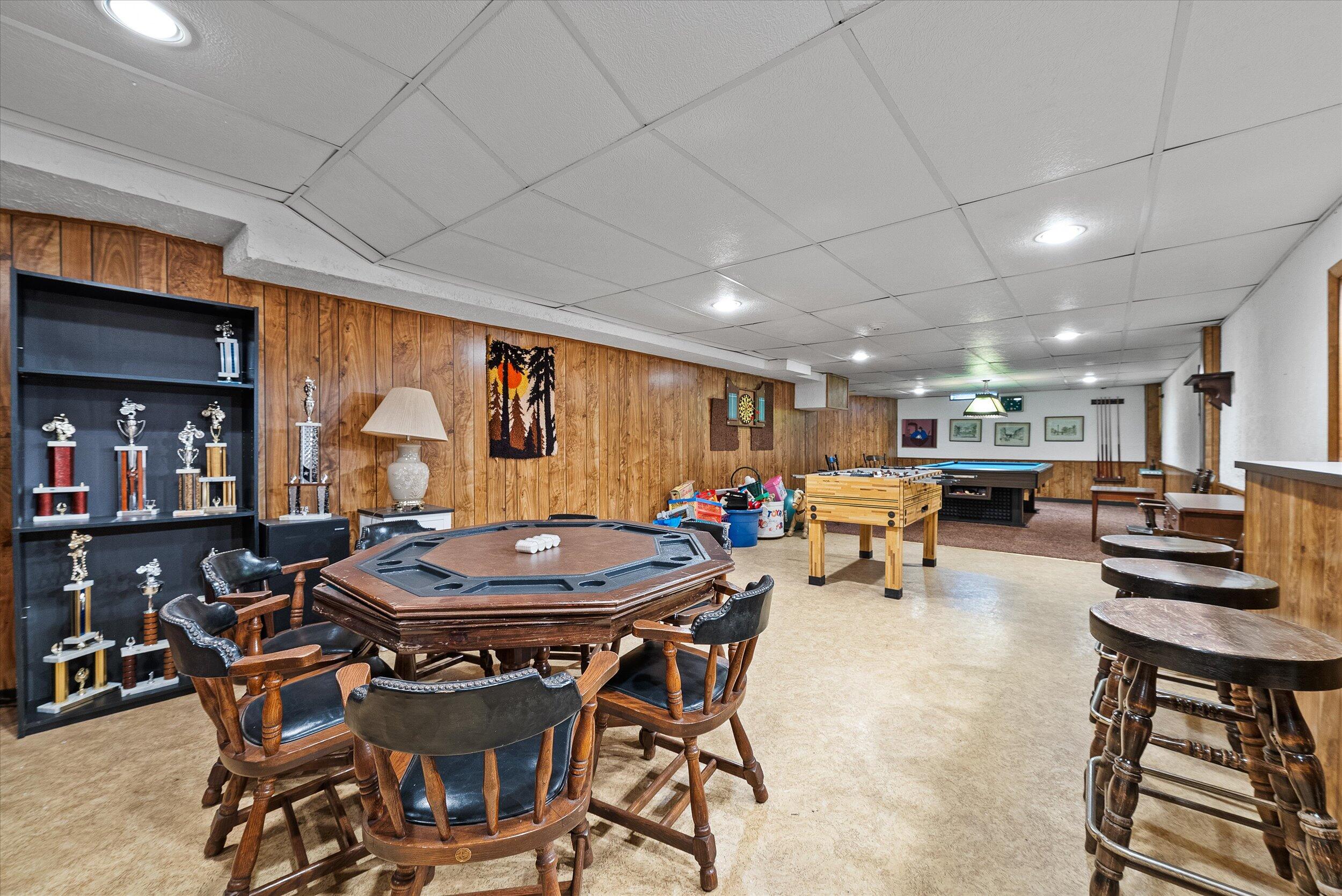 8704 W Bonniwell Rd