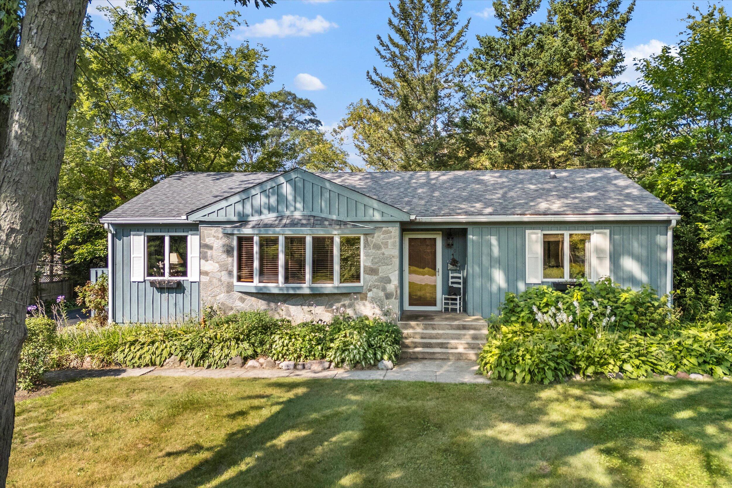 14201 N Cedarburg Rd