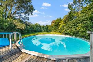 14201 N Cedarburg Rd