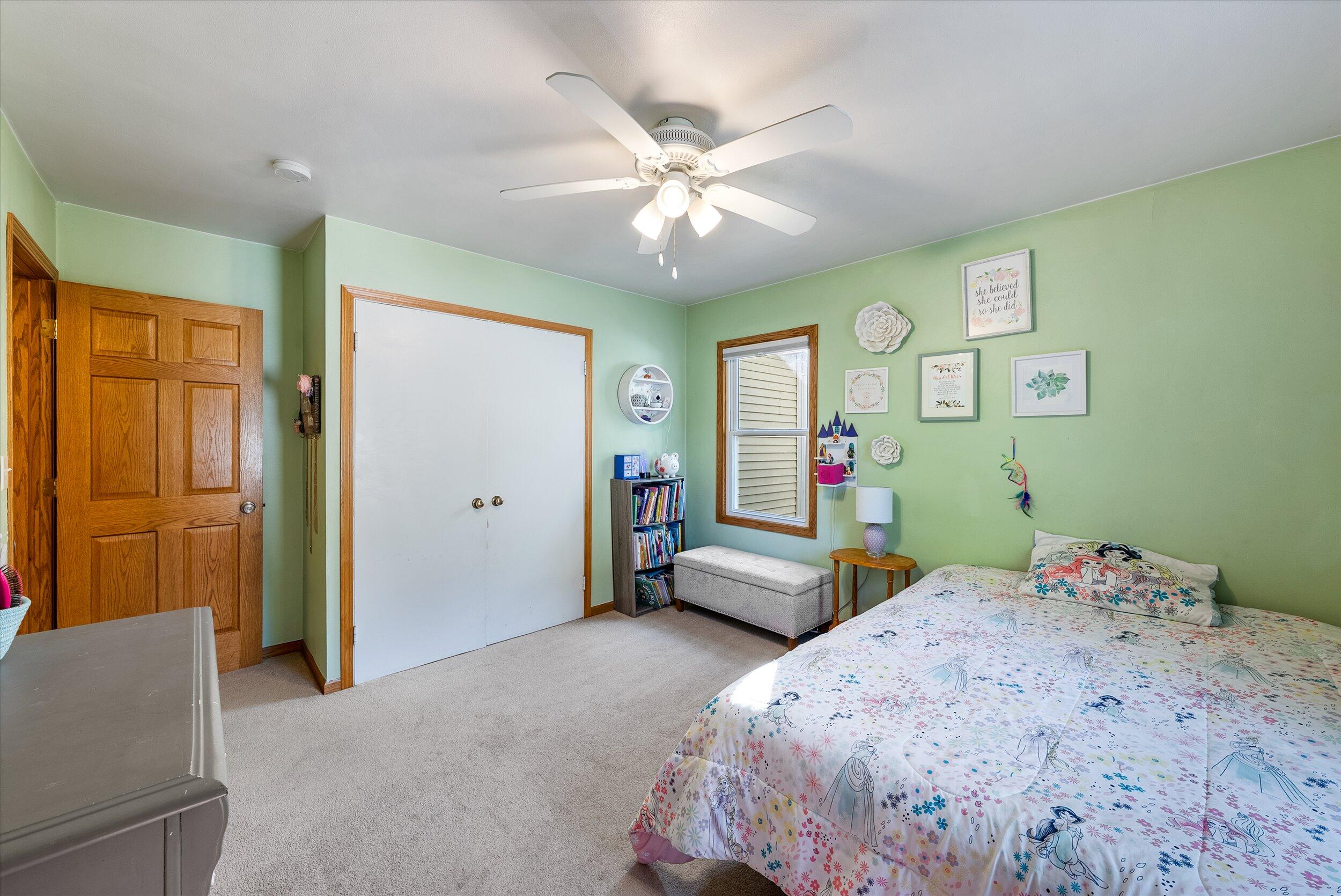 260 S Silverbrook Dr