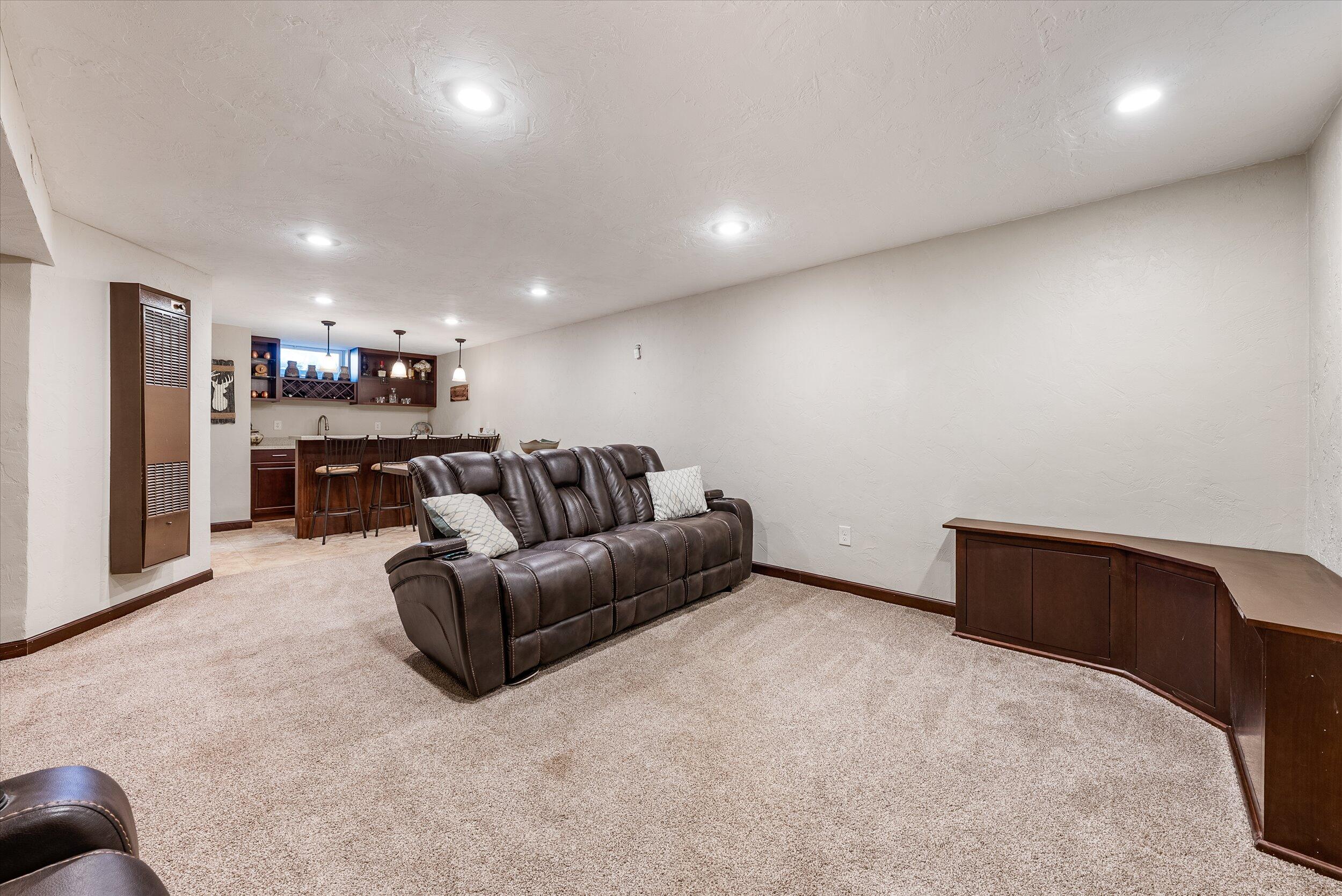 260 S Silverbrook Dr
