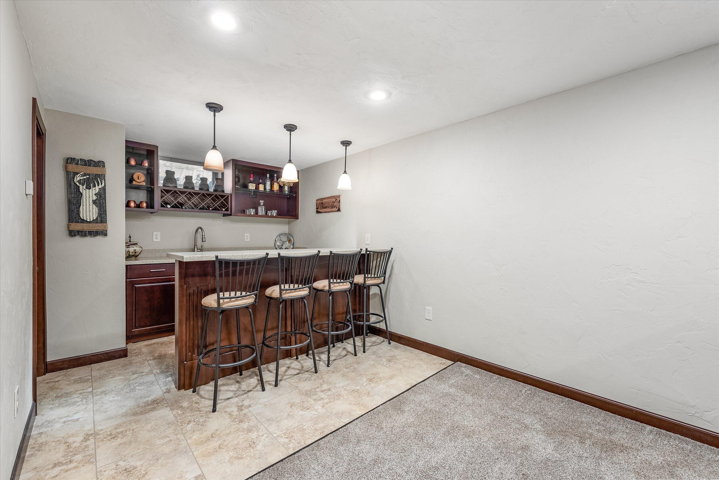 260 S Silverbrook Dr