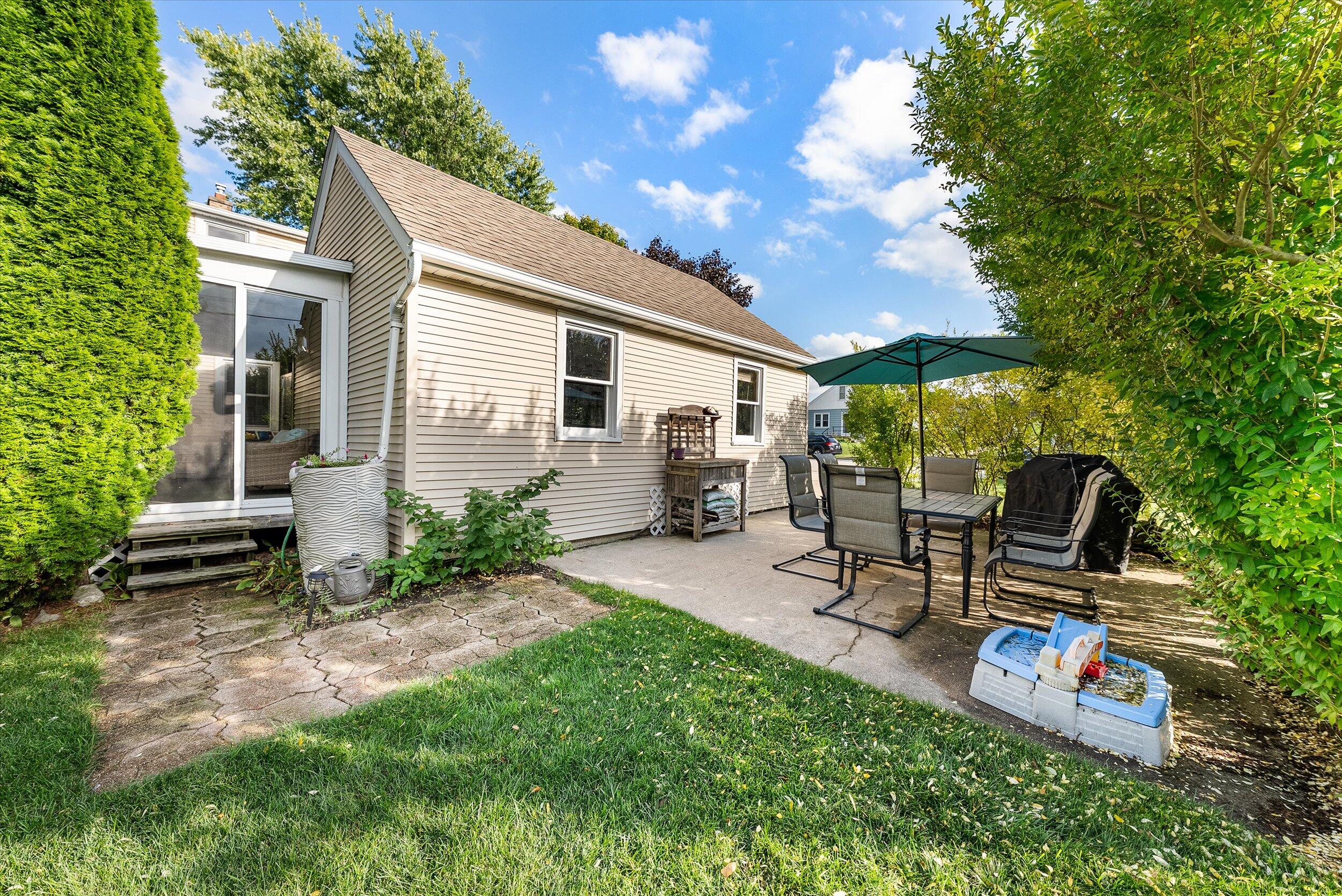 260 S Silverbrook Dr