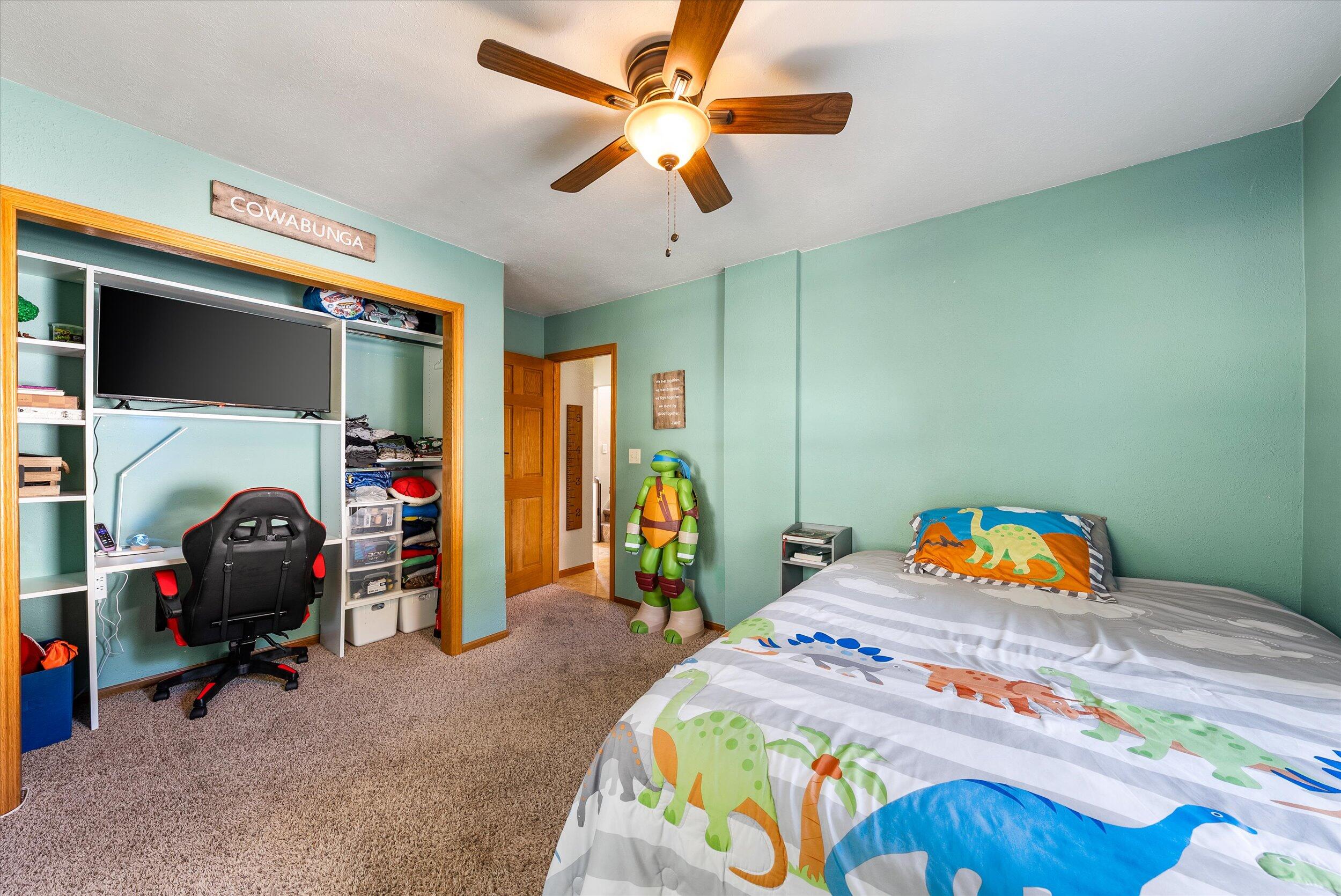 260 S Silverbrook Dr