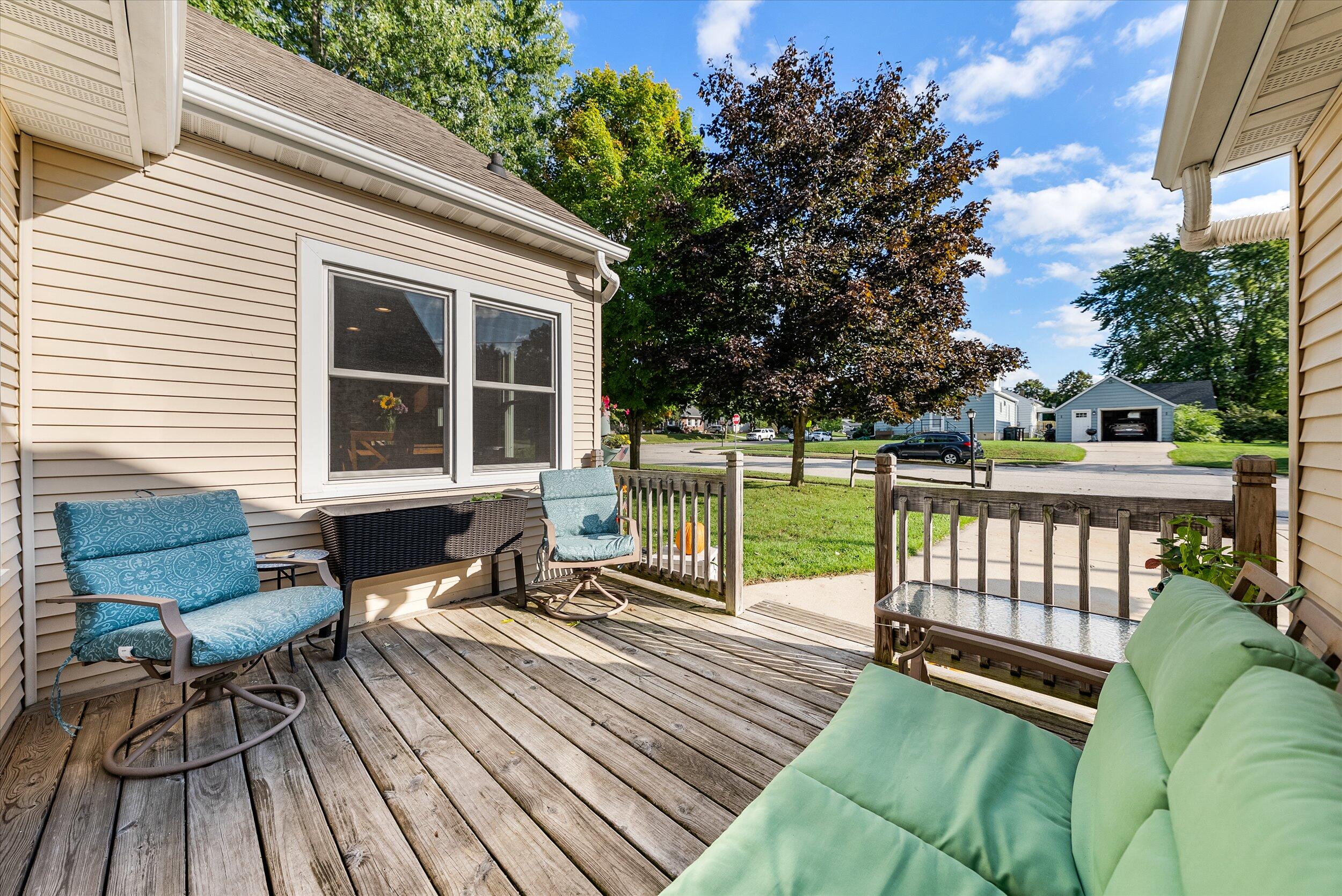 260 S Silverbrook Dr
