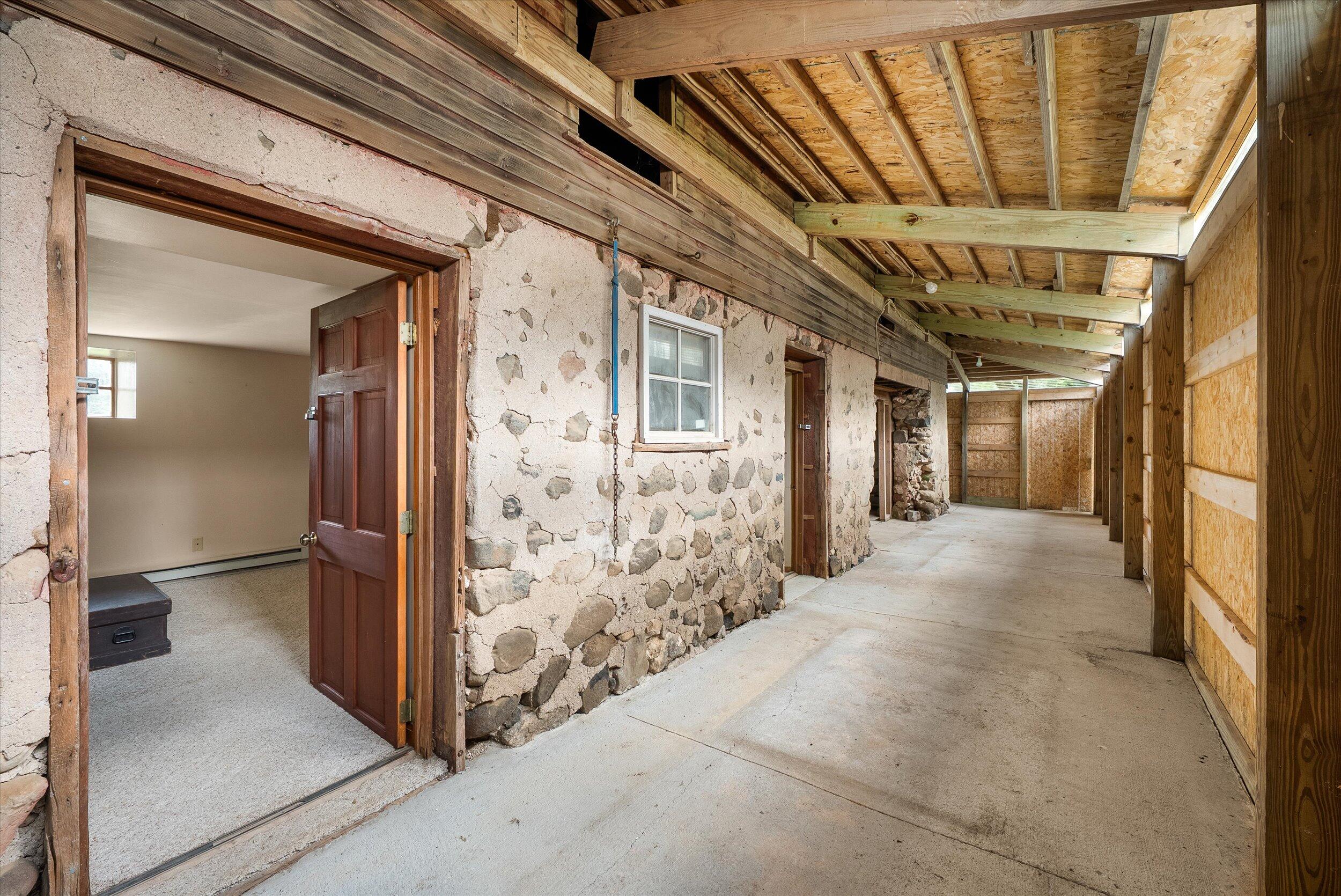 7918  Pleasant Valley Rd