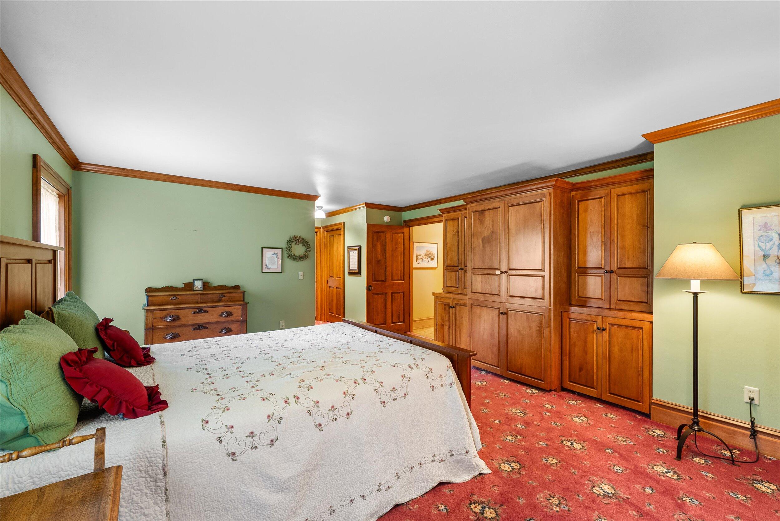 7918  Pleasant Valley Rd