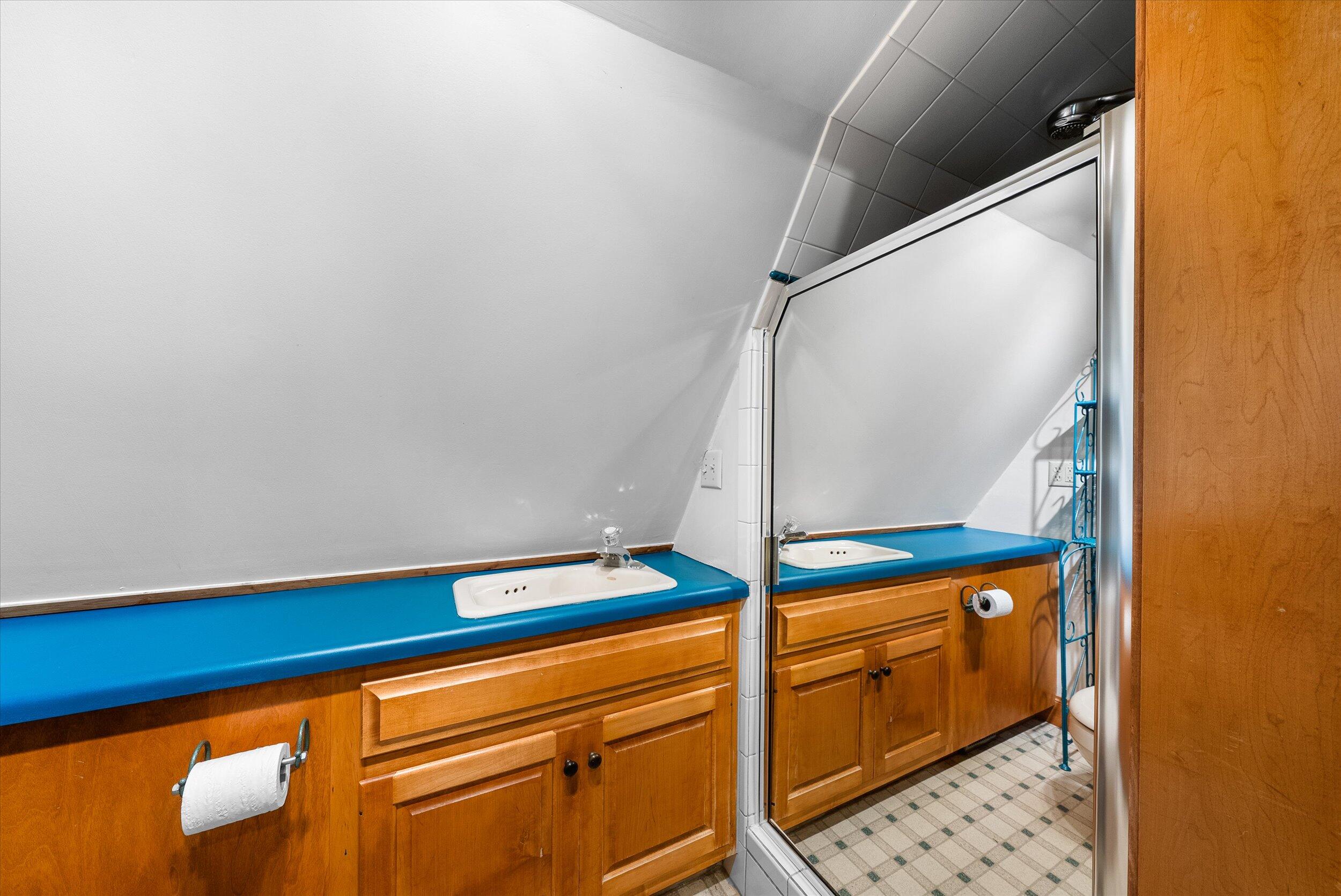 7918  Pleasant Valley Rd