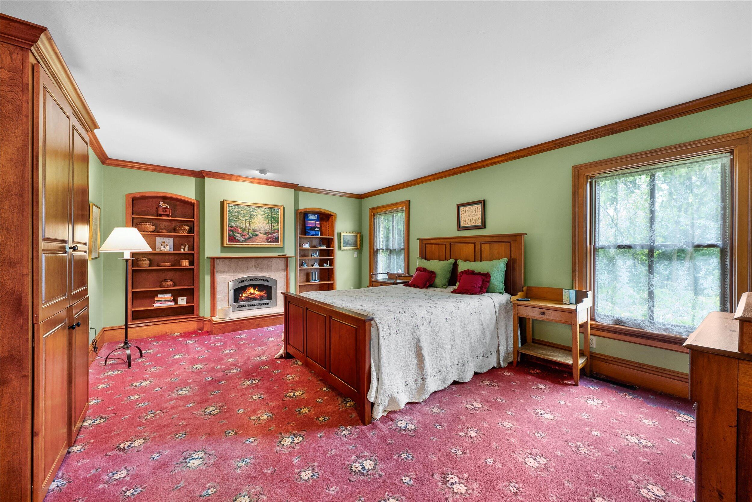 7918  Pleasant Valley Rd