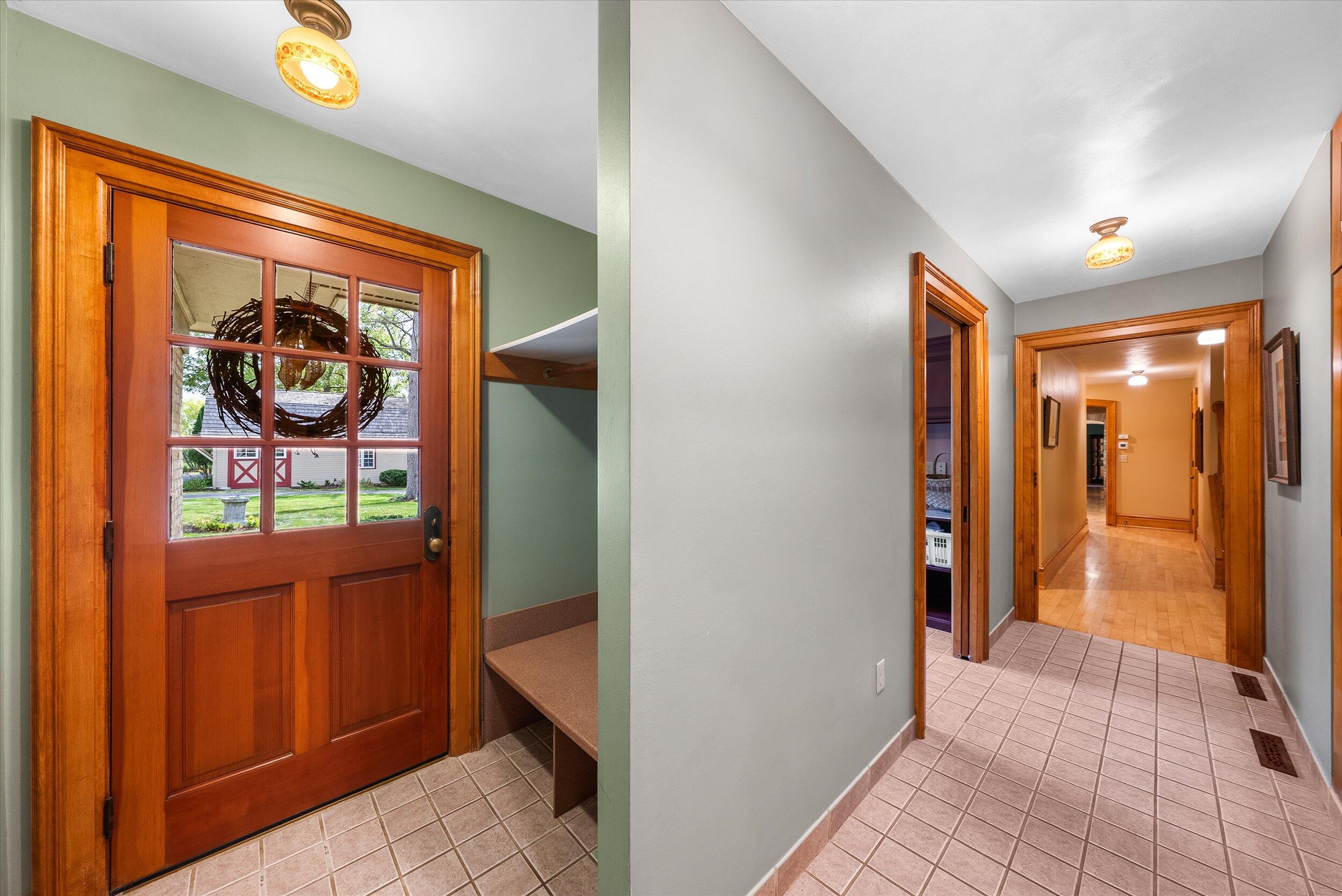 7918  Pleasant Valley Rd