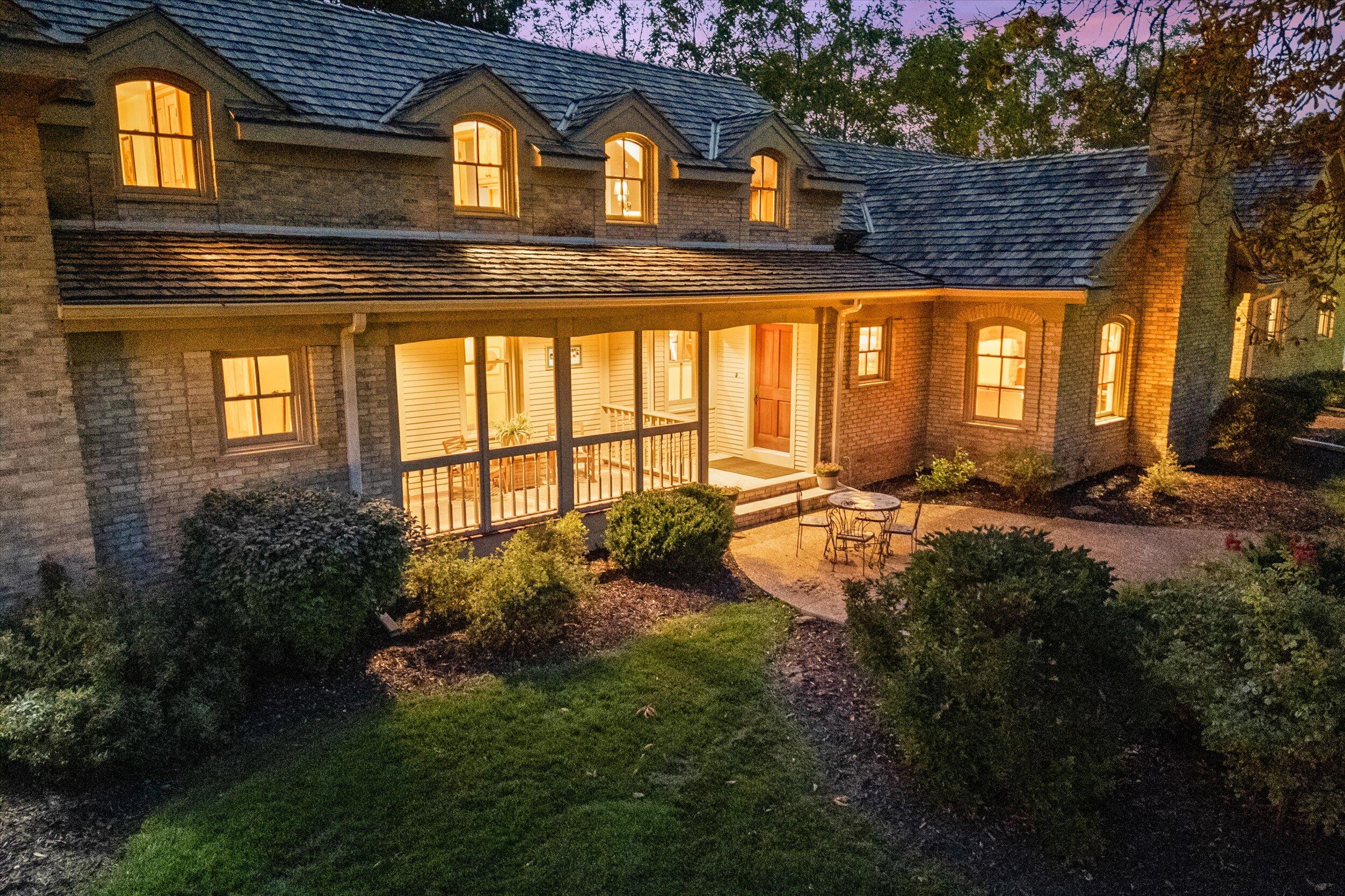 7918  Pleasant Valley Rd