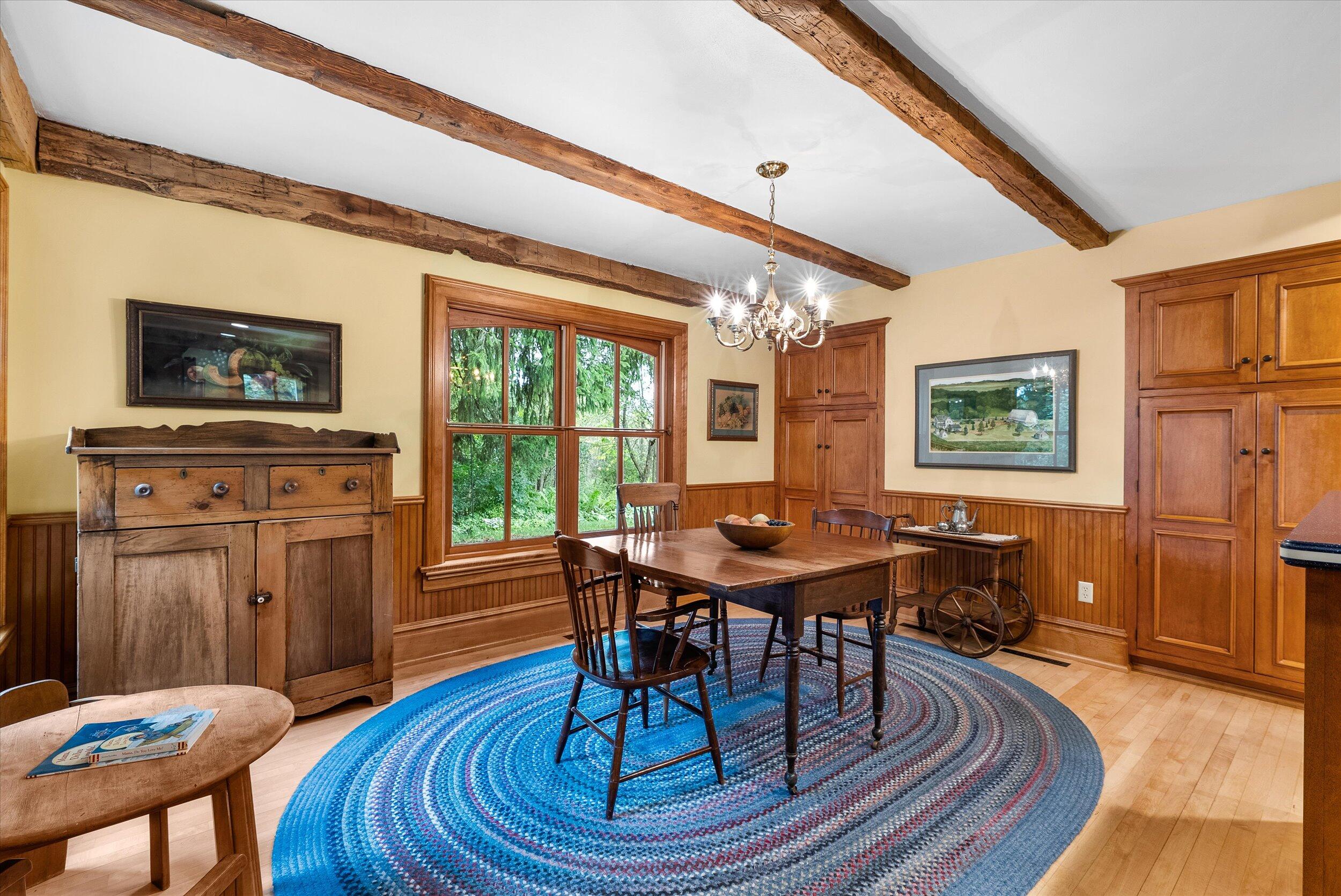 7918  Pleasant Valley Rd