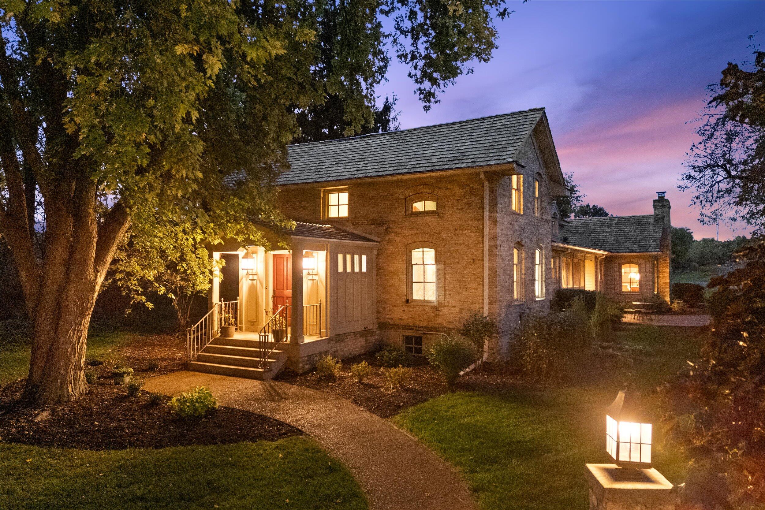 7918  Pleasant Valley Rd