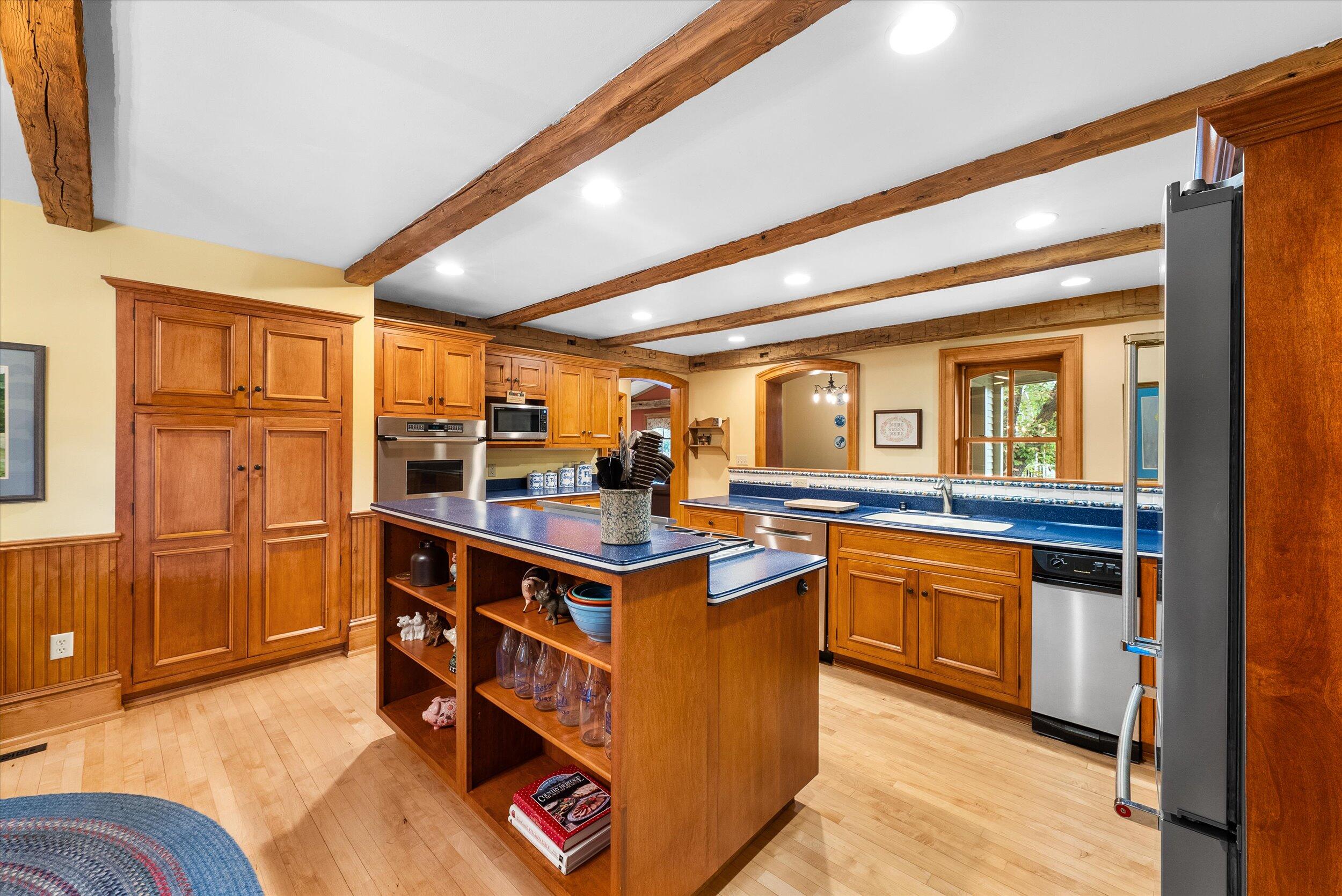 7918  Pleasant Valley Rd