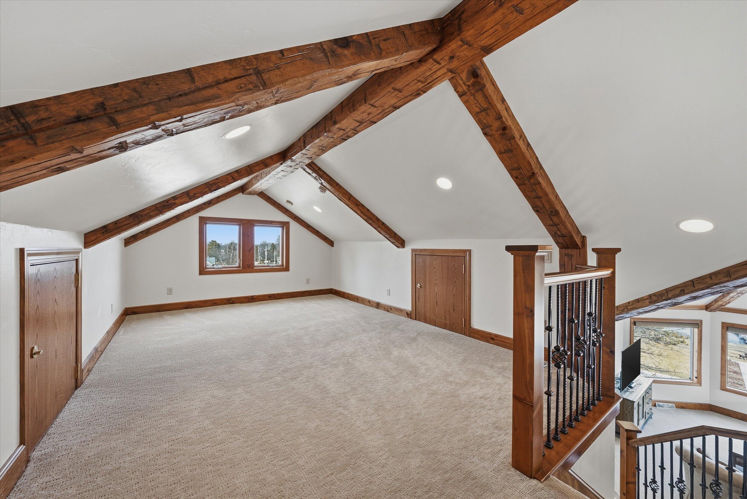 405 Lake Dr