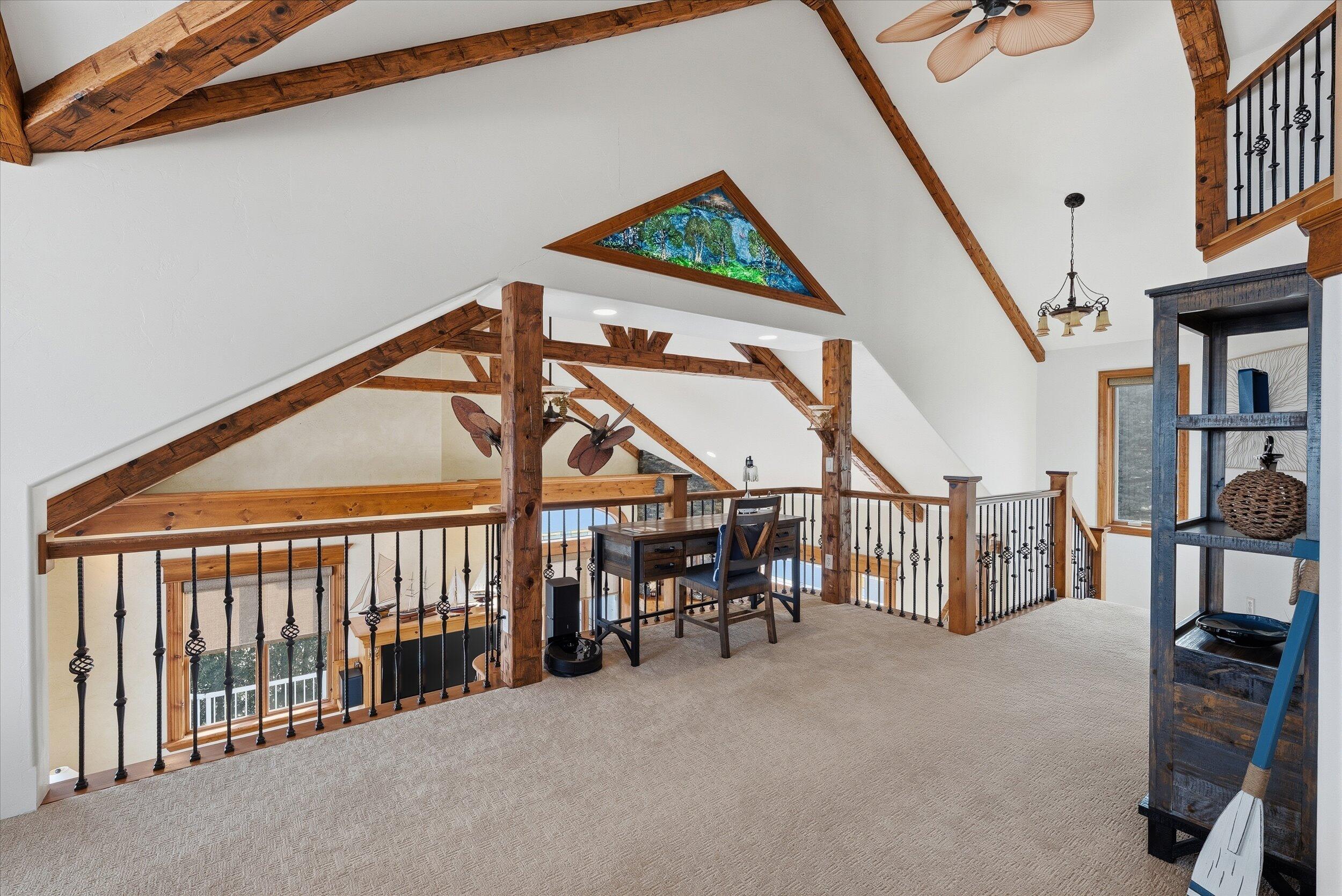 405 Lake Dr