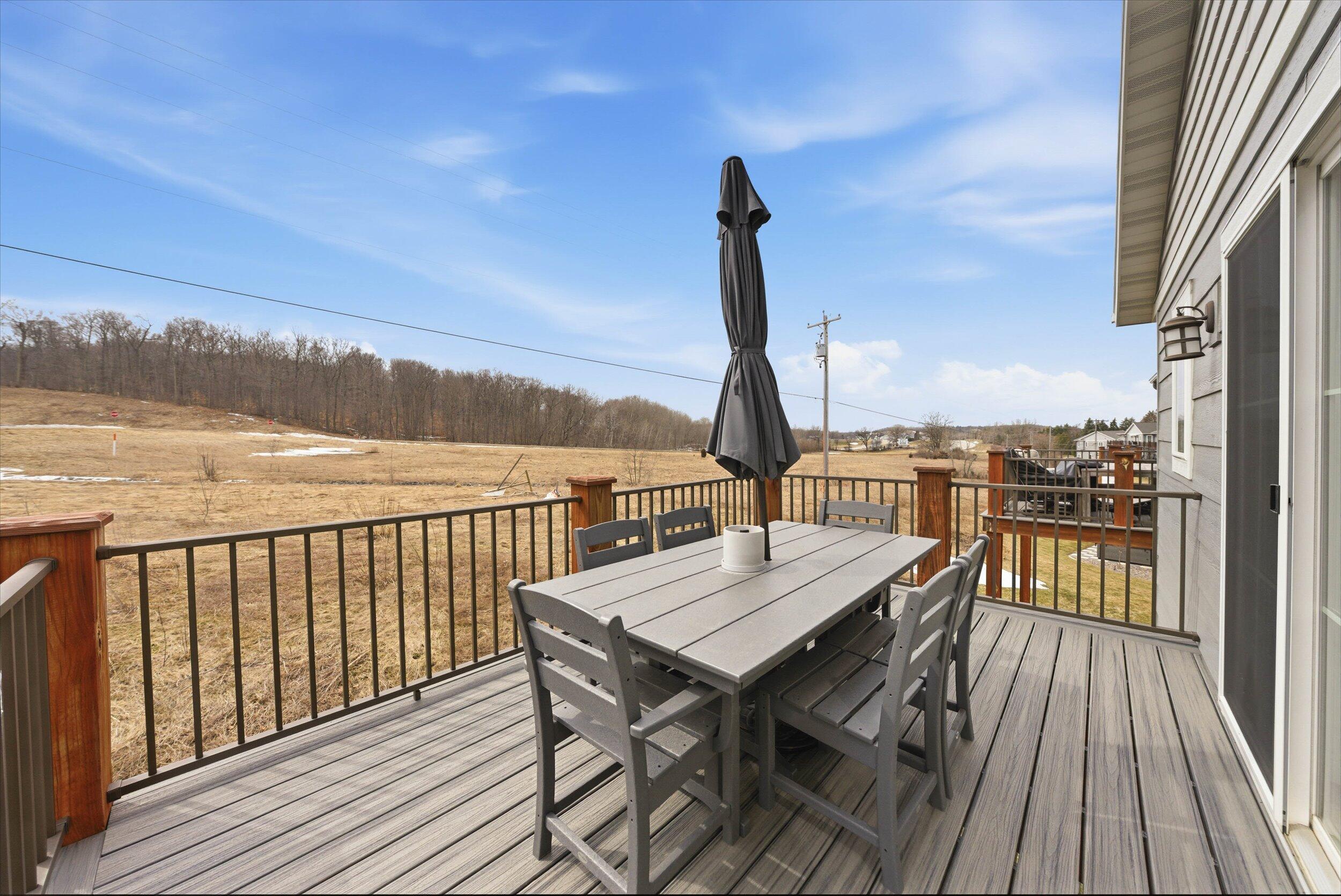 W5719 Trackside Rd Unit: 14