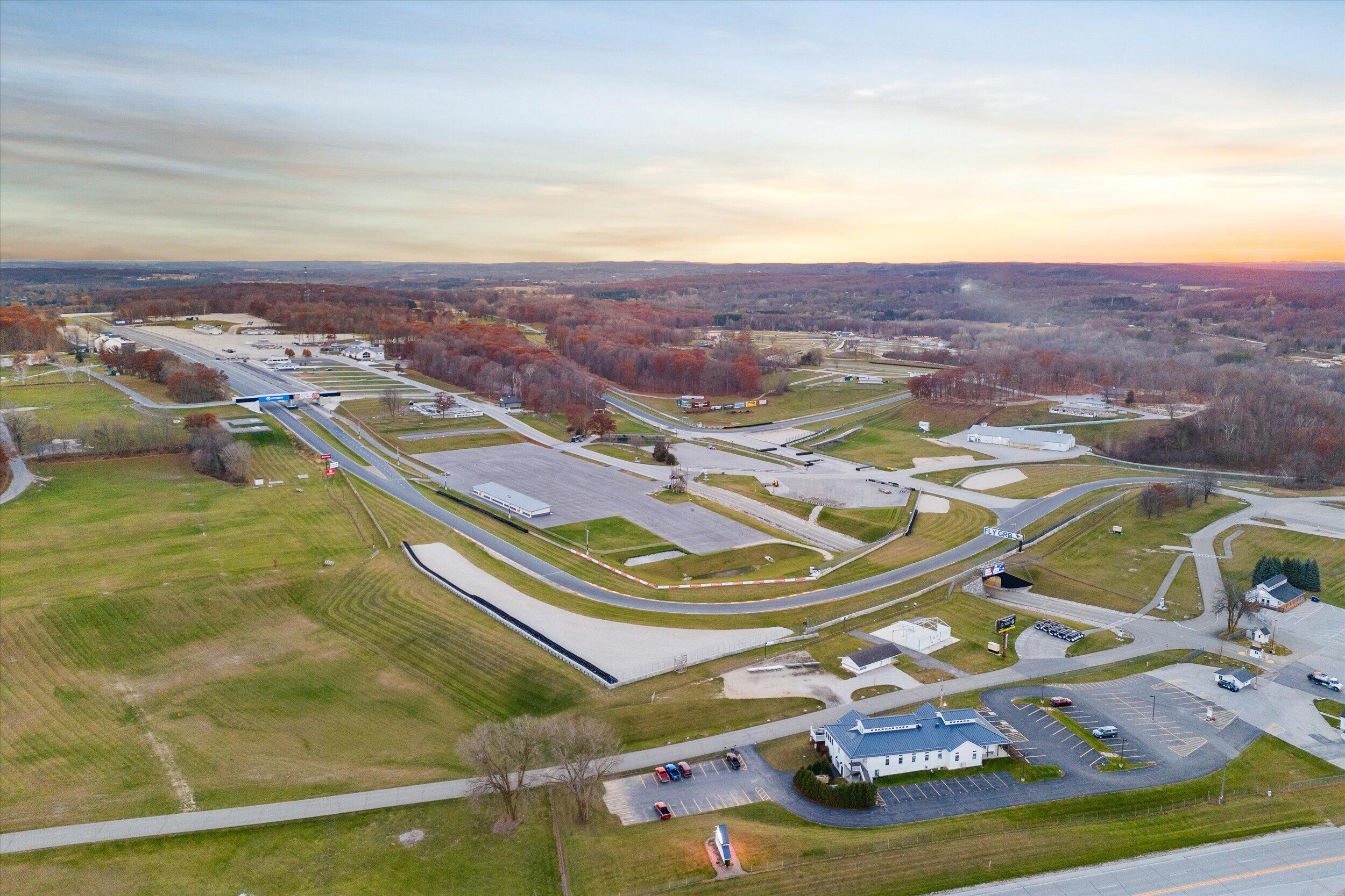 W5719 Trackside Rd Unit: 14