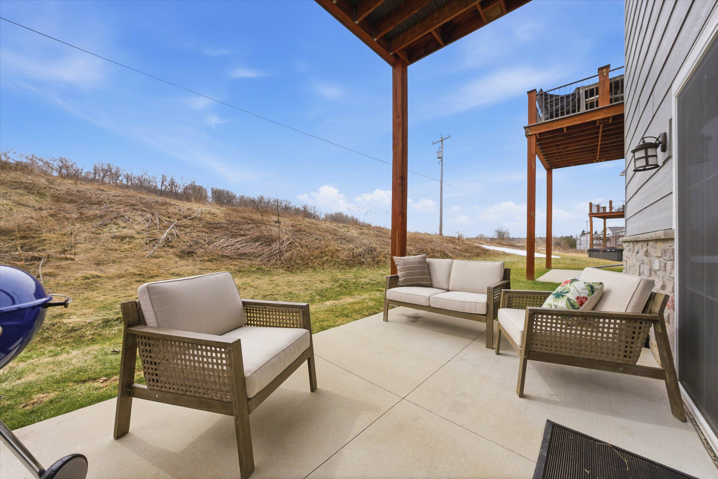 W5719 Trackside Rd Unit: 14