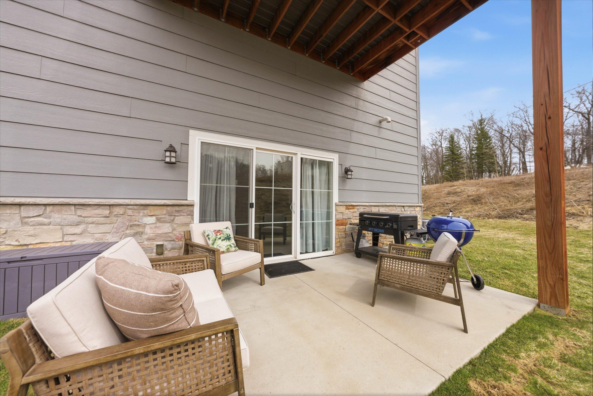 W5719 Trackside Rd Unit: 14