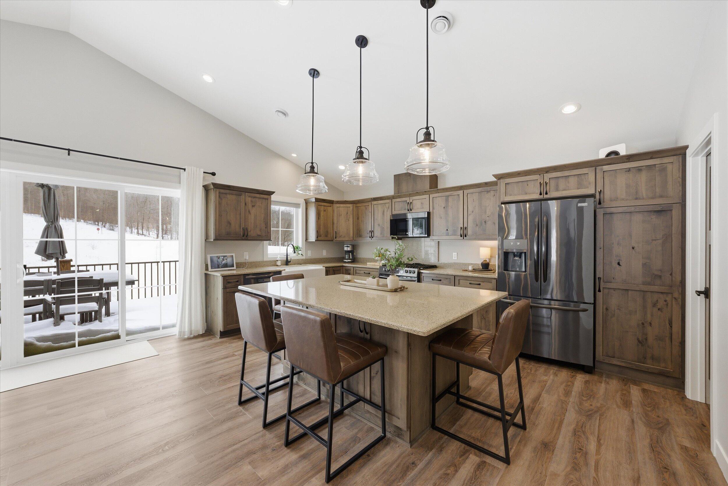 W5719 Trackside Rd Unit: 14