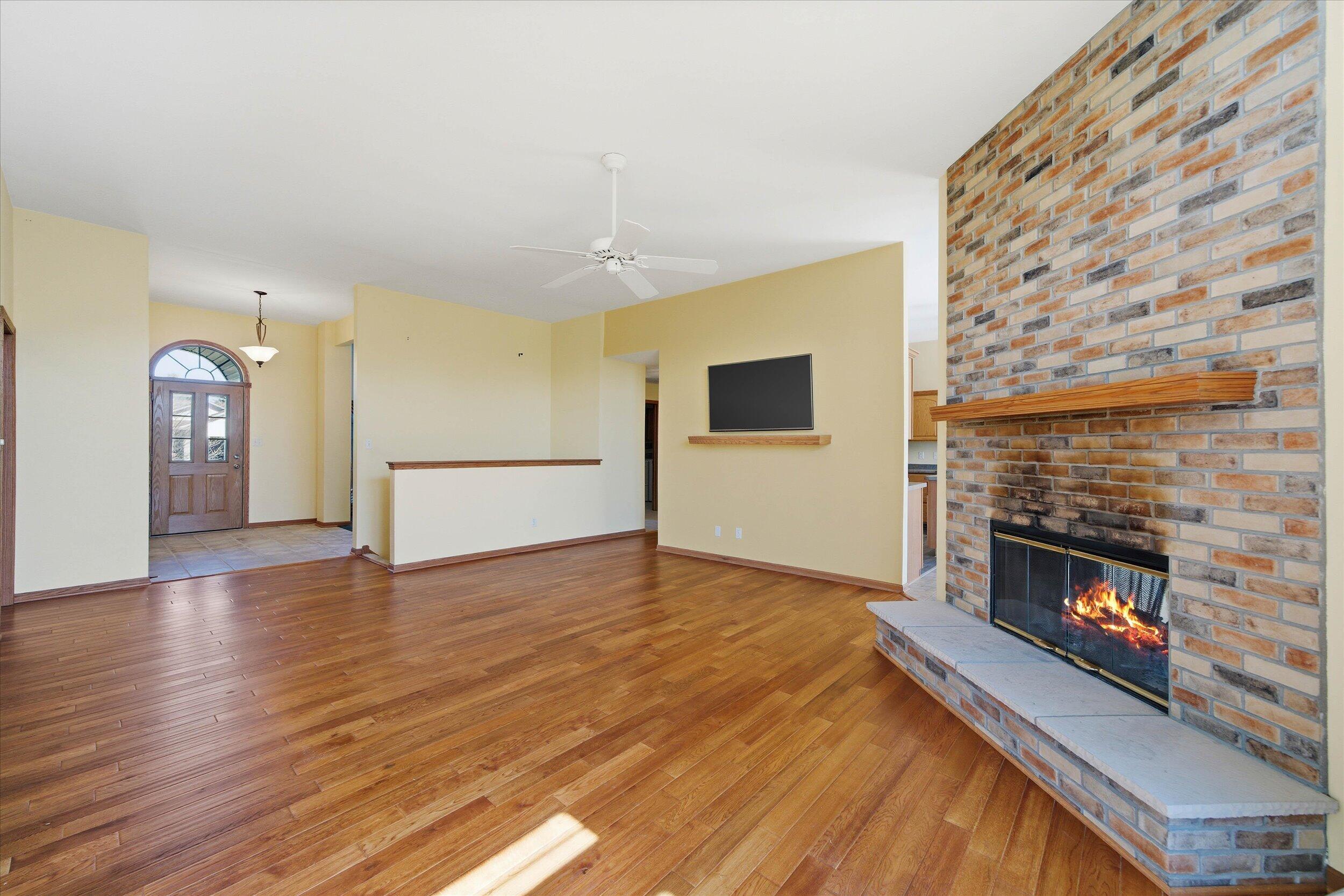437 Emerald Hills Dr