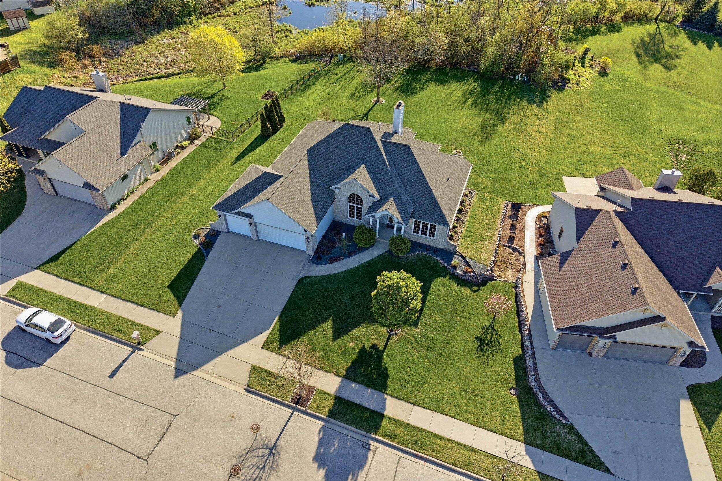 437 Emerald Hills Dr