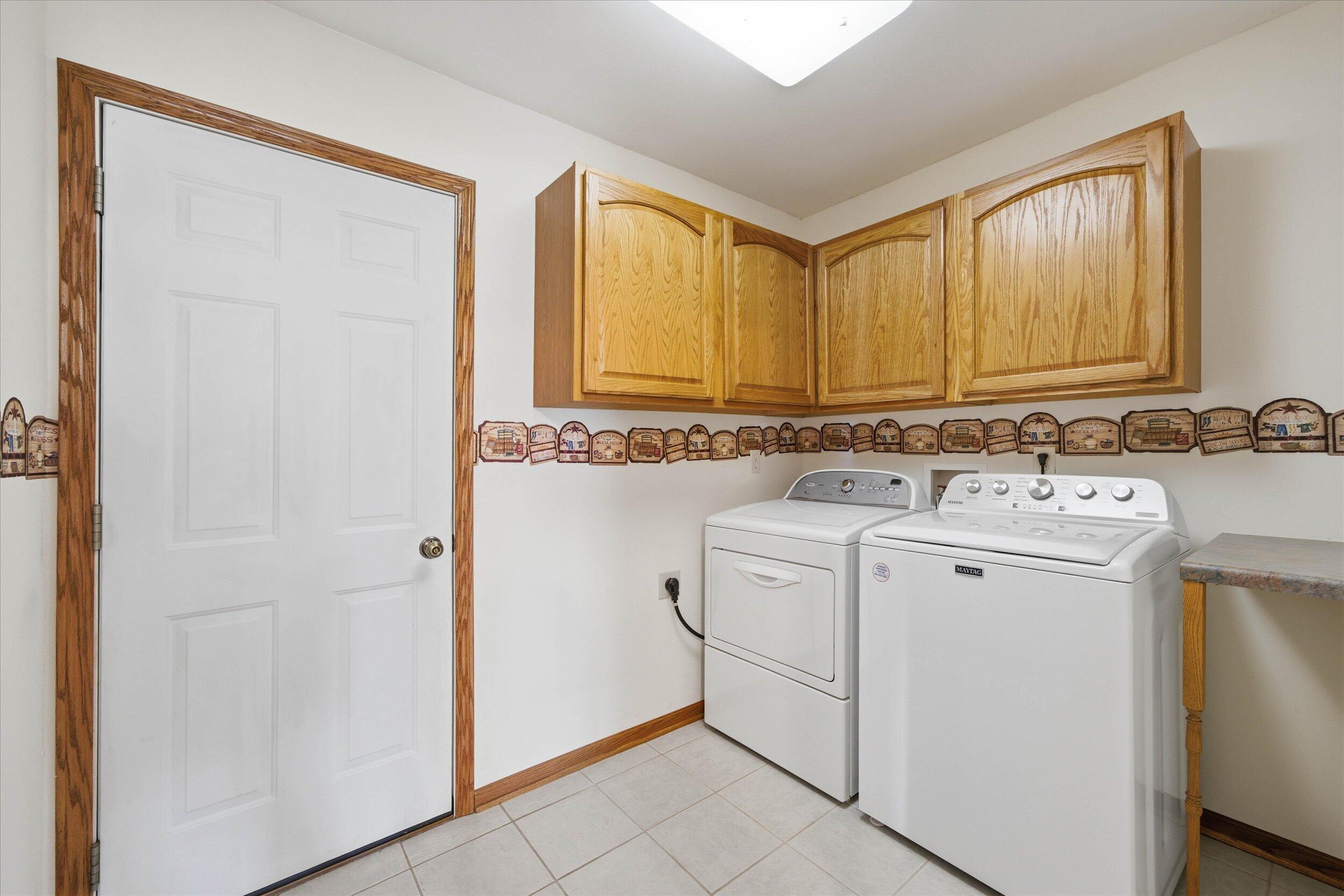 437 Emerald Hills Dr