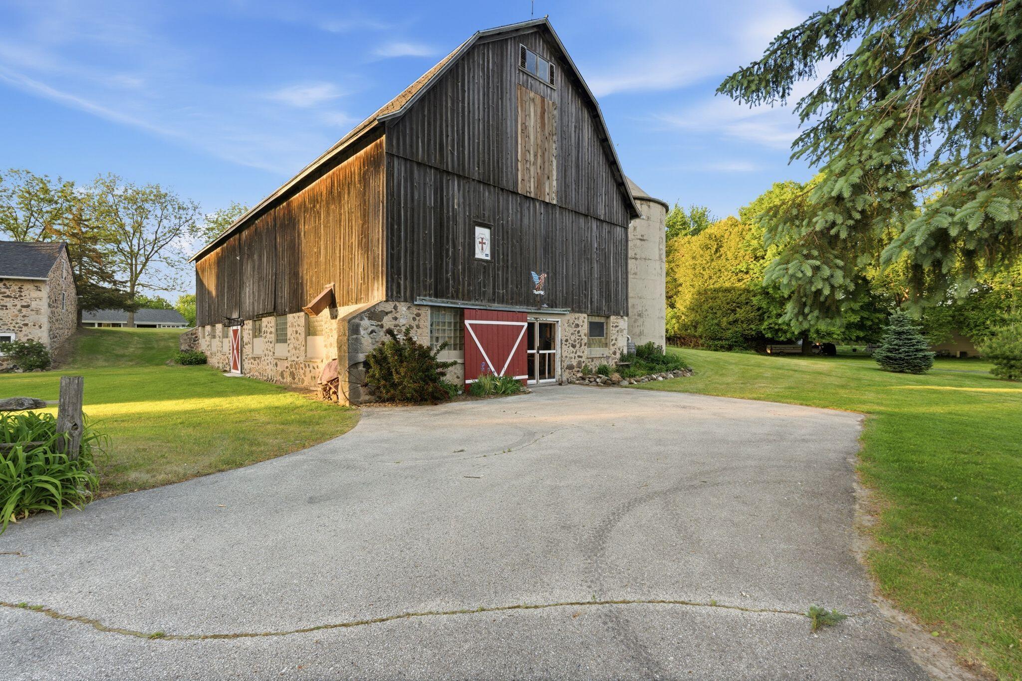 1770 Pleasant Valley Rd