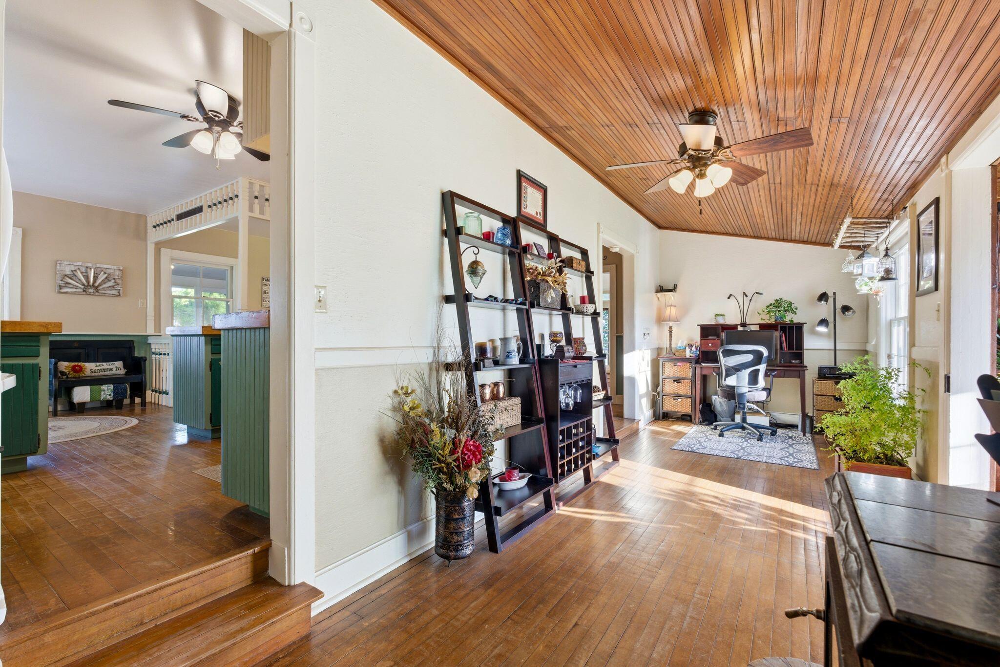 1770 Pleasant Valley Rd