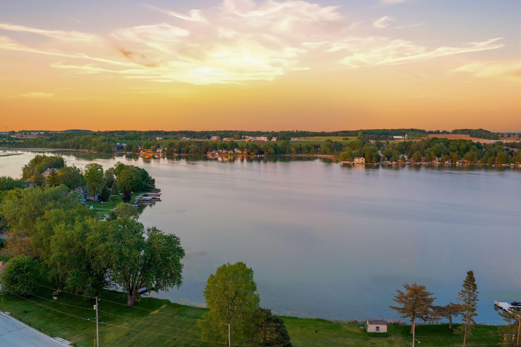 405 Lake Dr
