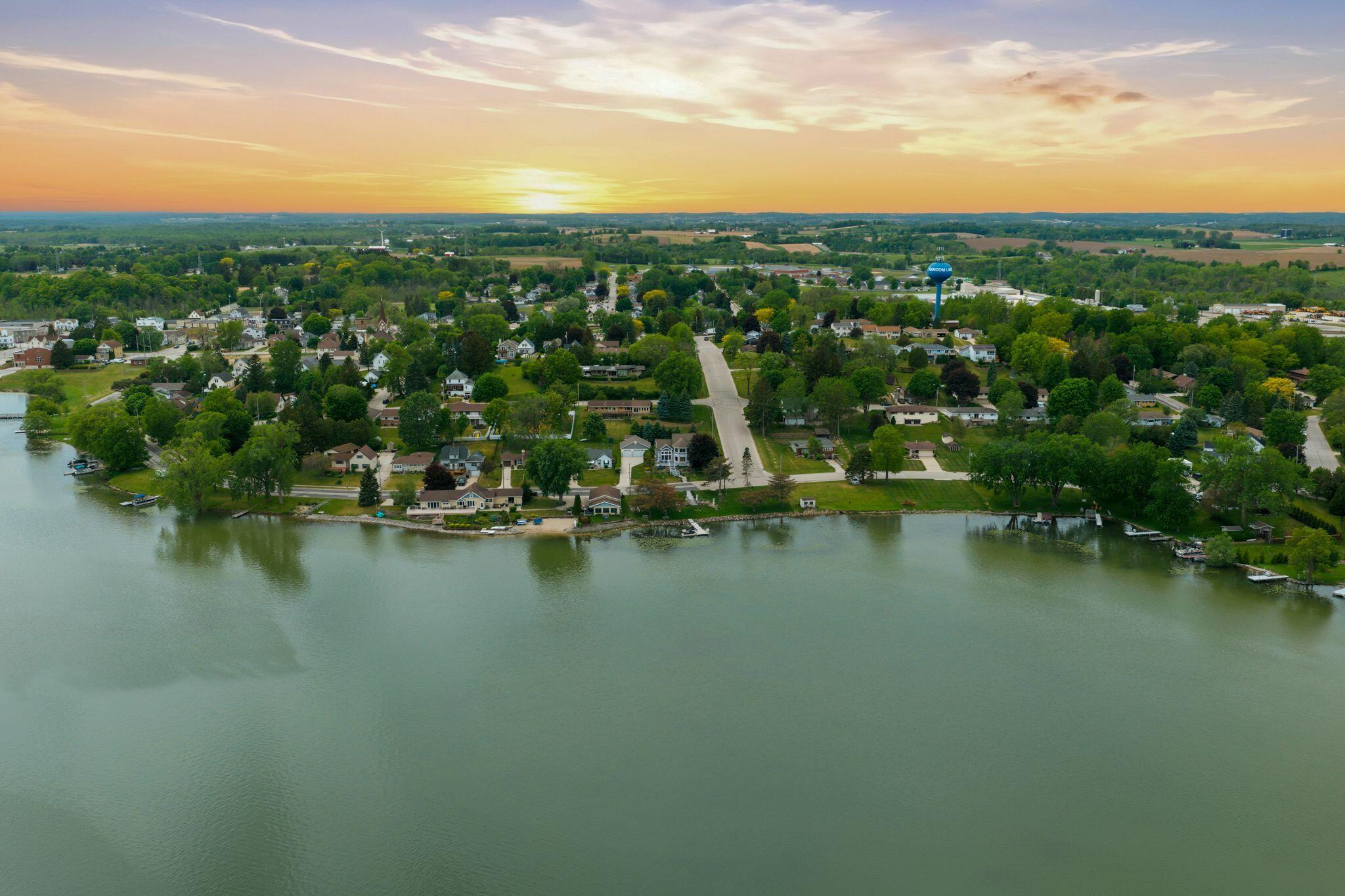 405 Lake Dr