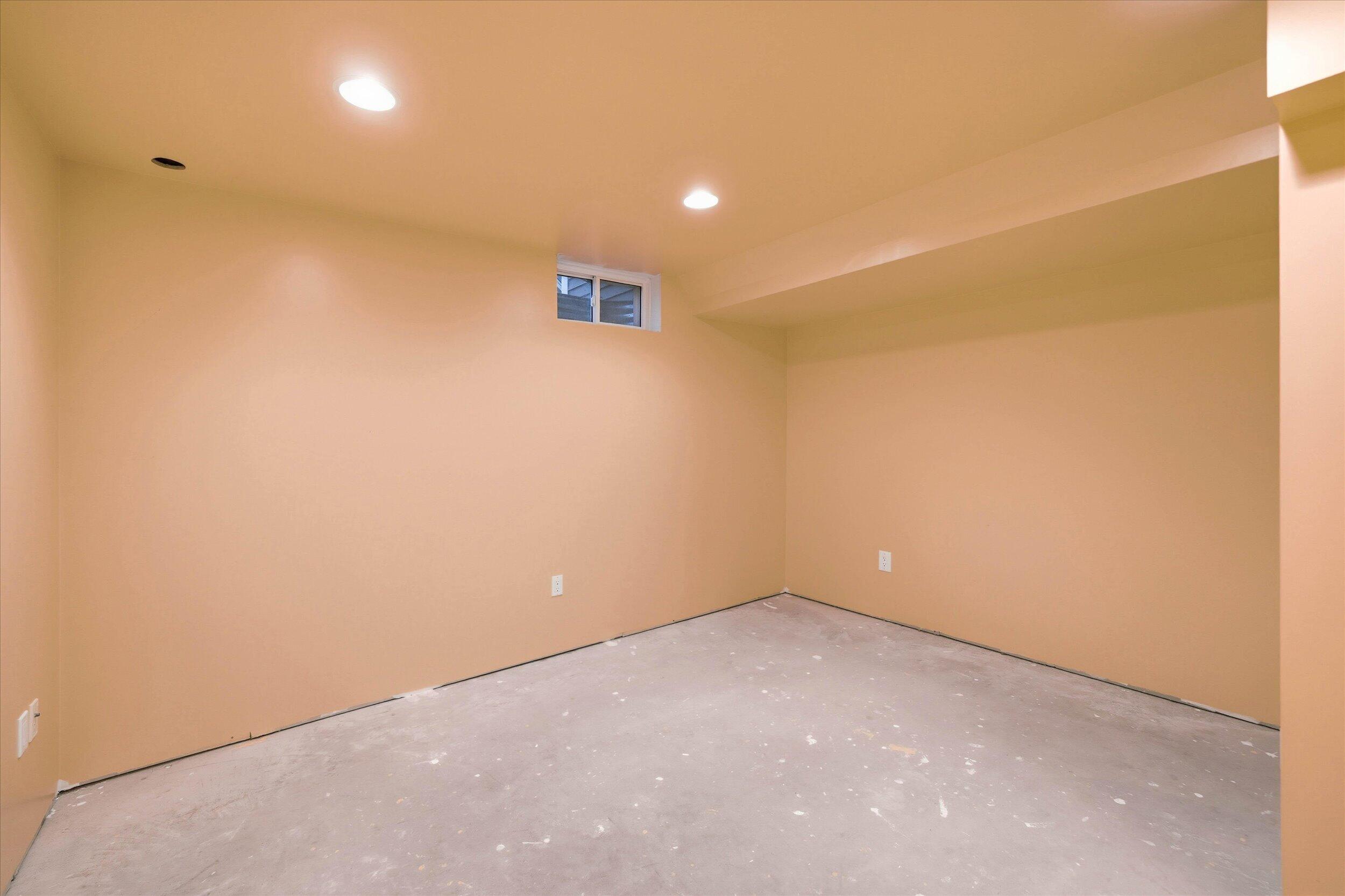 1264 Creekside Ln