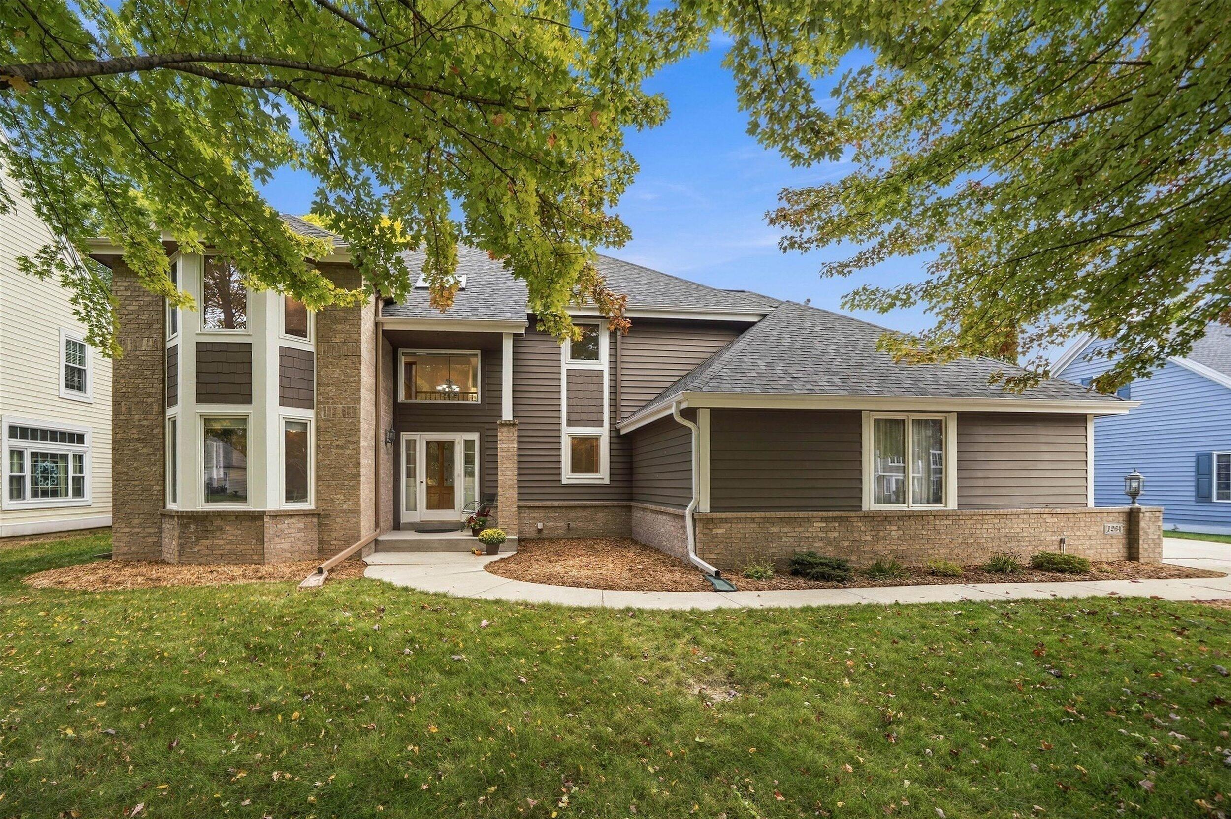 1264 Creekside Ln