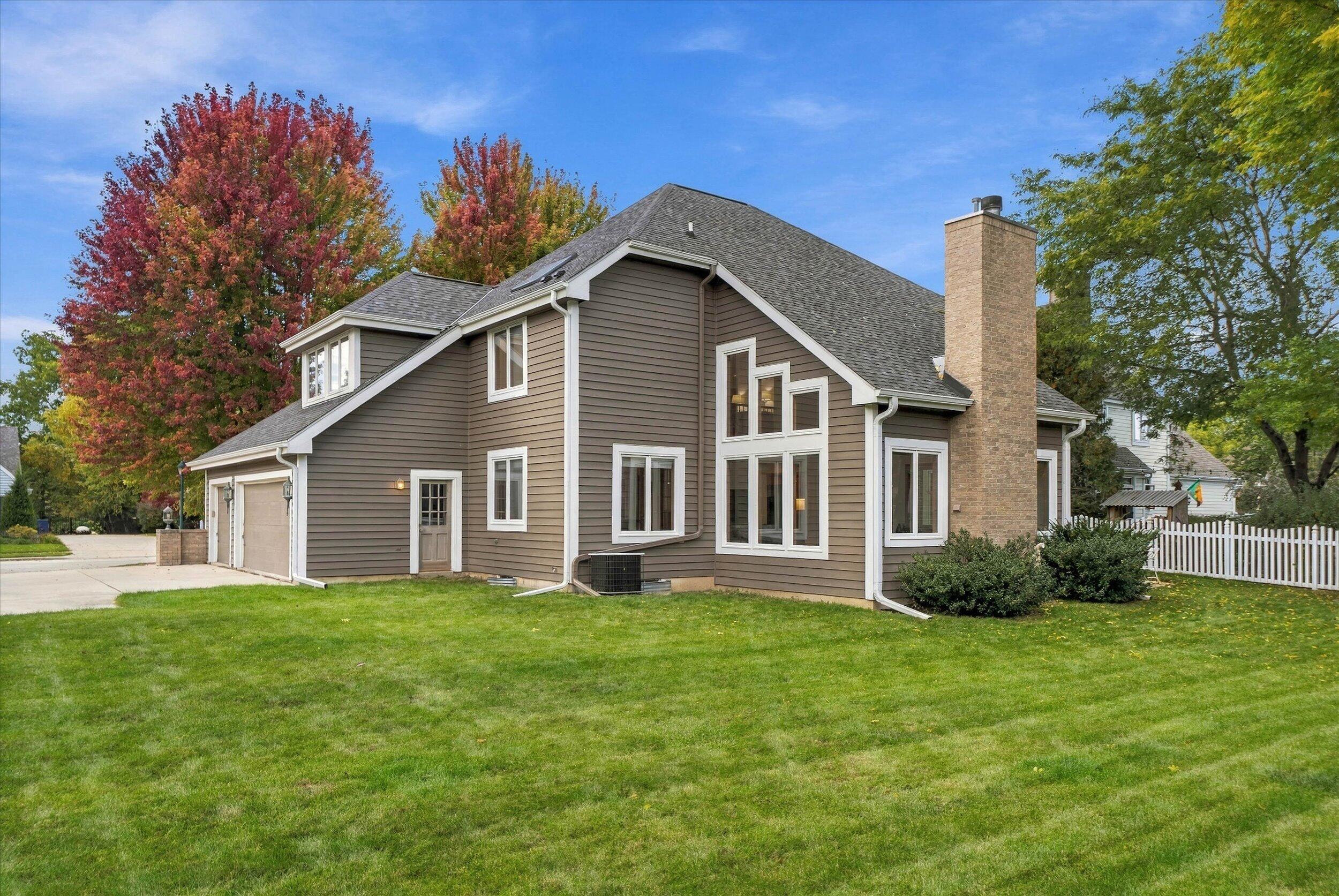 1264 Creekside Ln