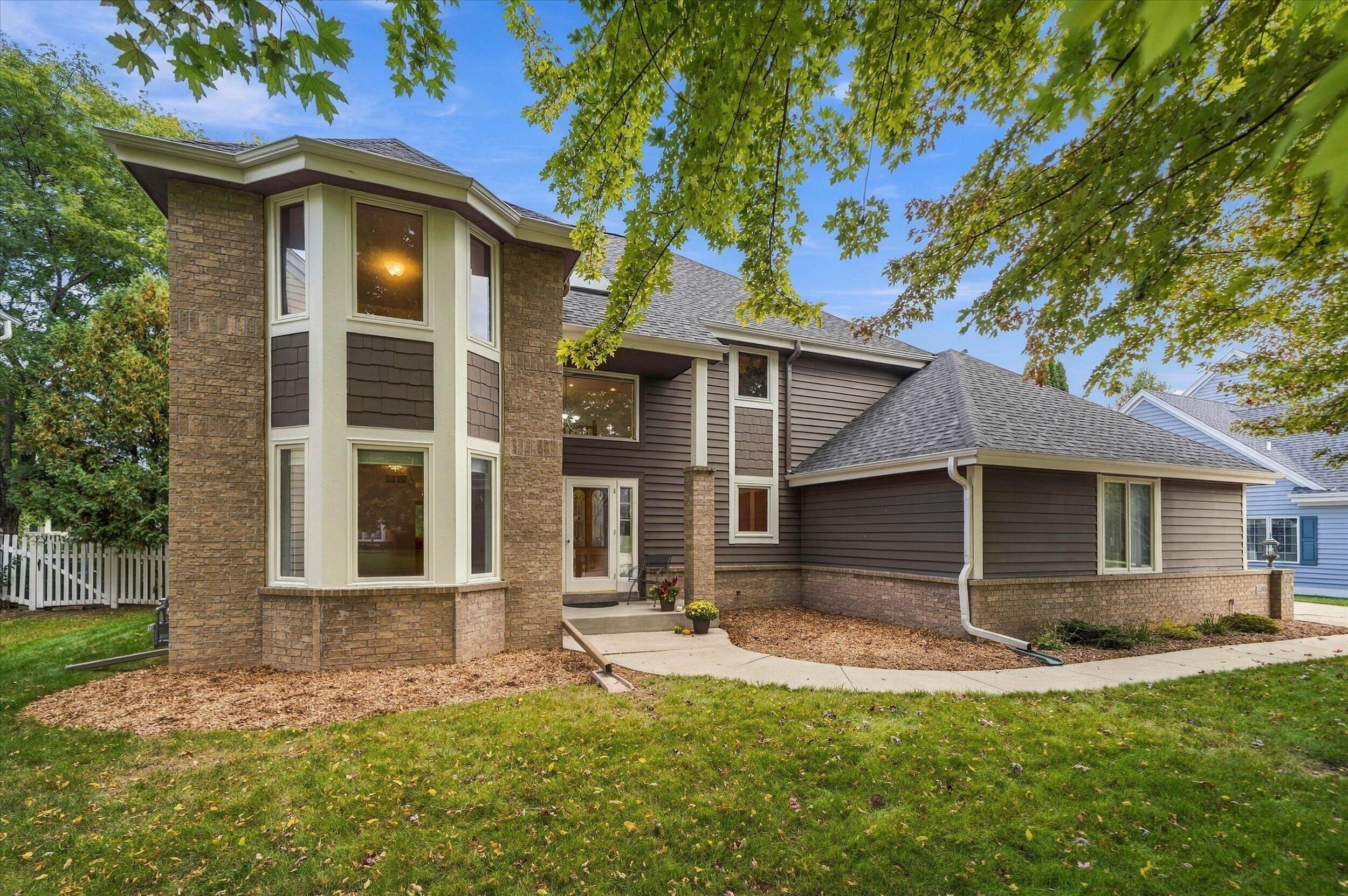 1264 Creekside Ln