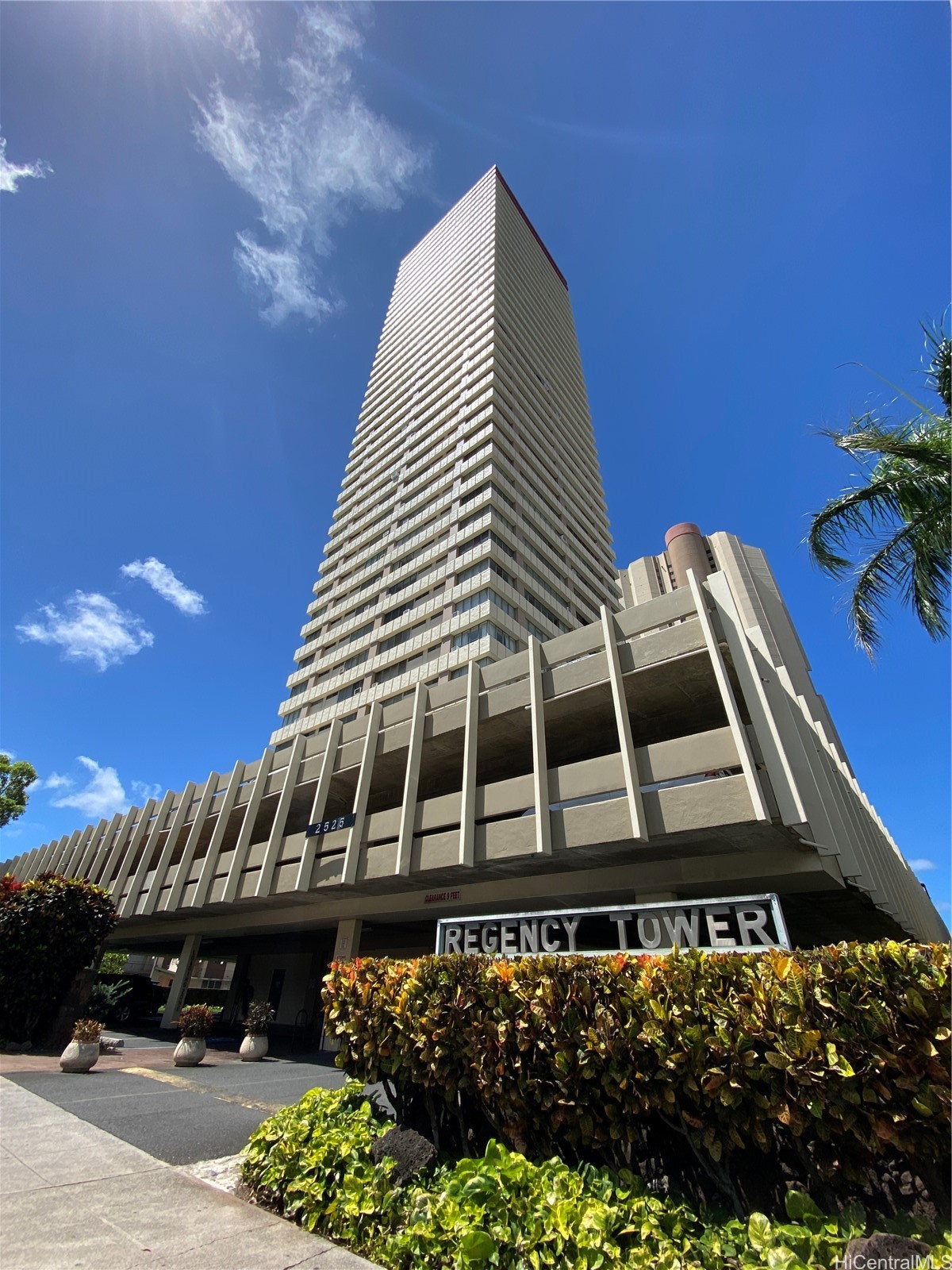 2525 Date Street 1305