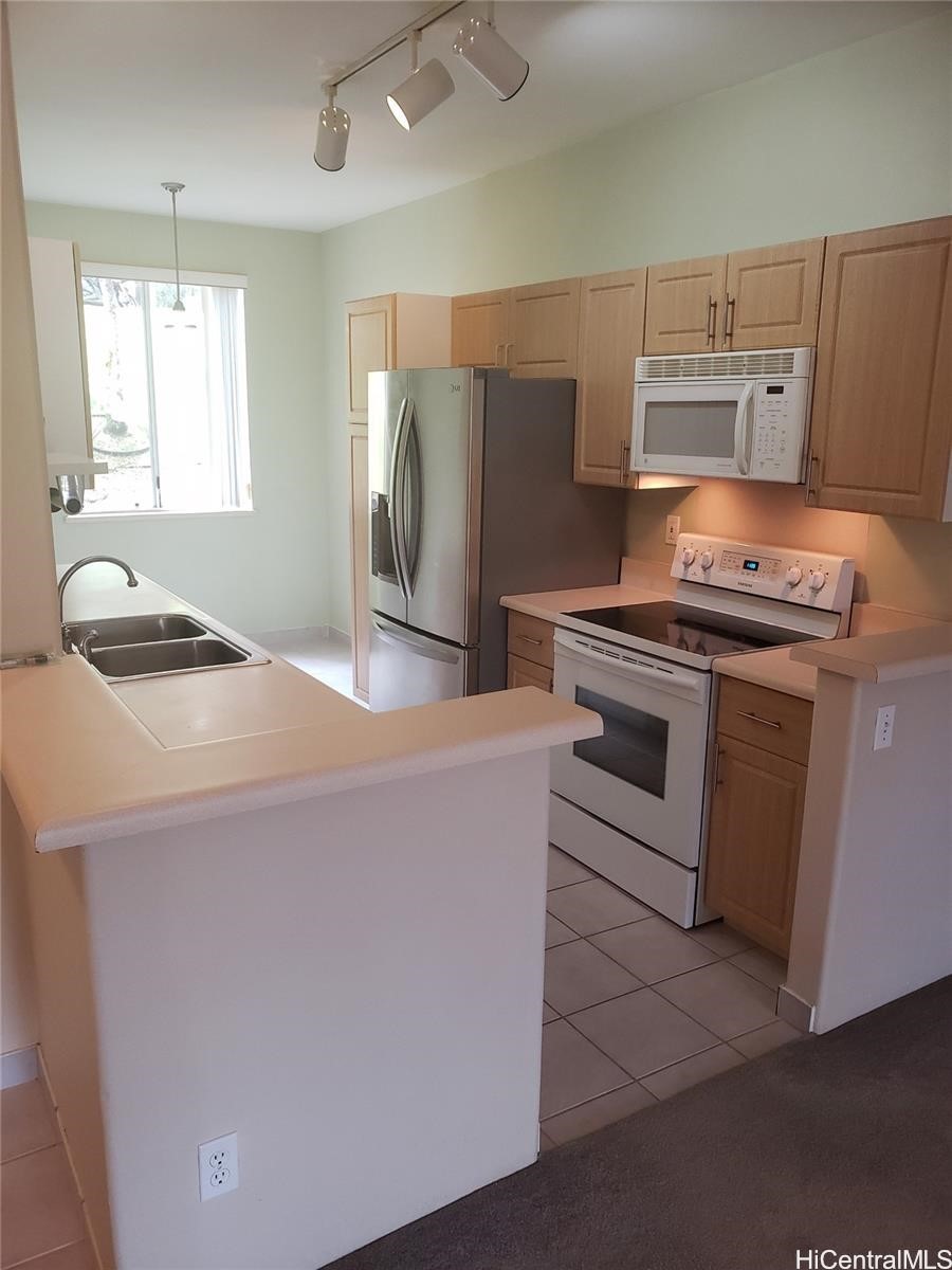 95-988 Wikao Street M102